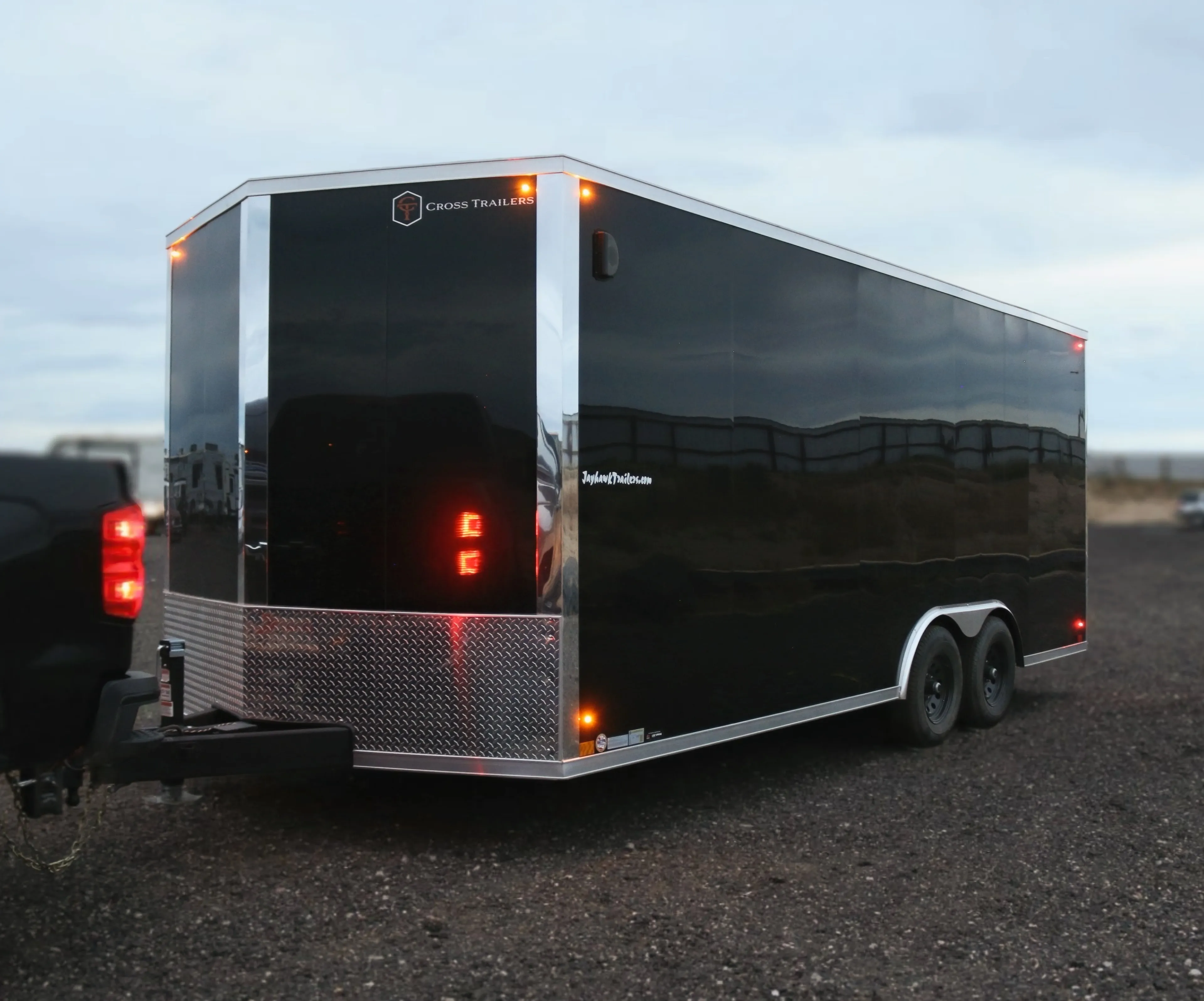 8.5x20 Enclosed - 8,500lb payload 