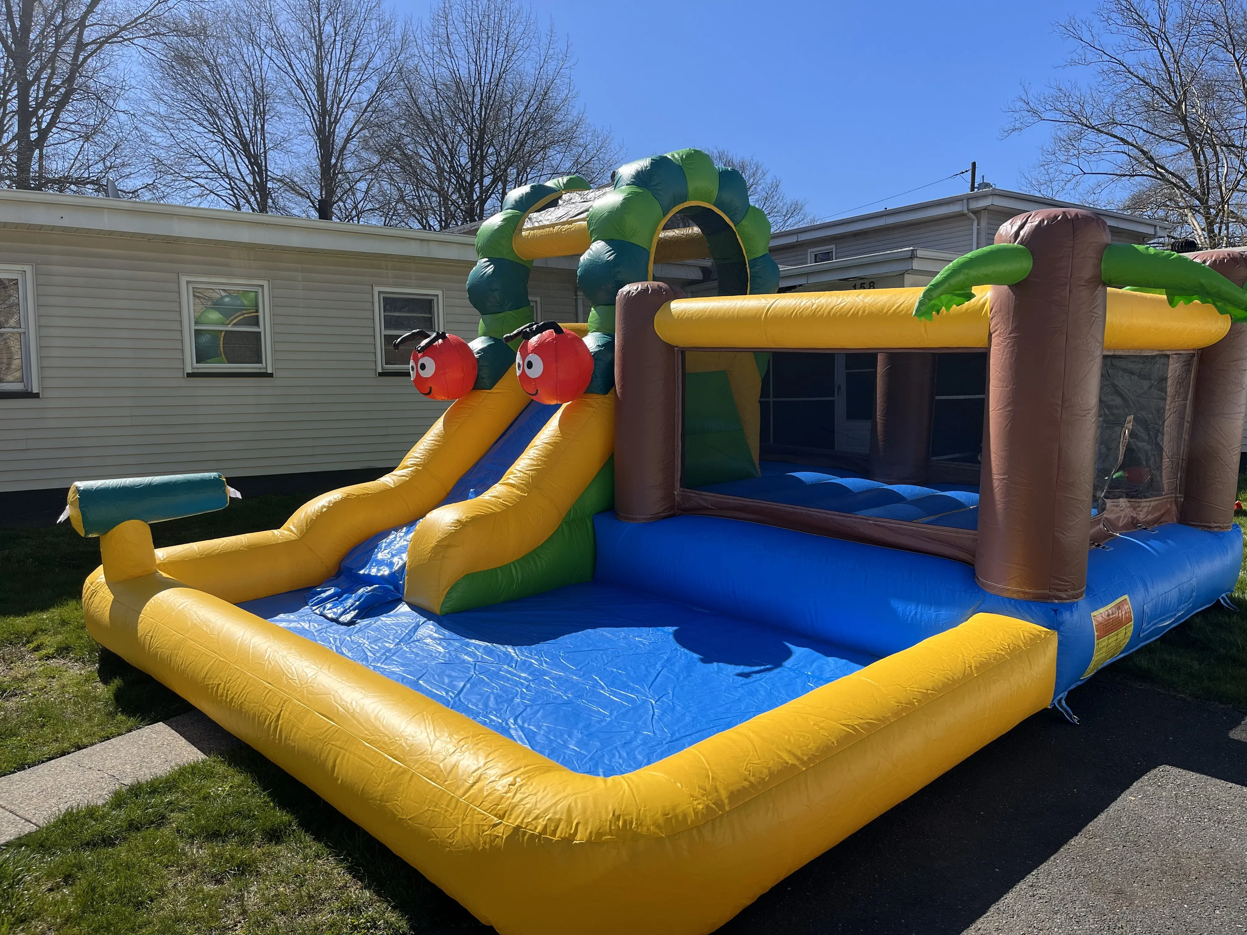 Tropical Wet Bounce & Slide Playfield