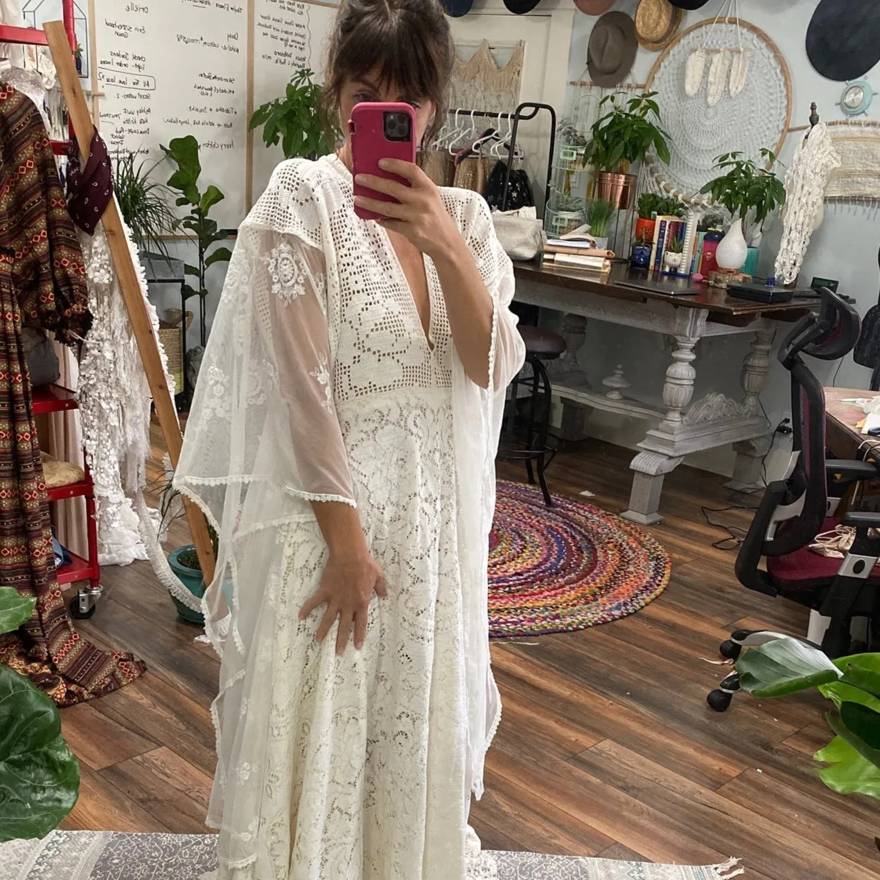 Thrive gown