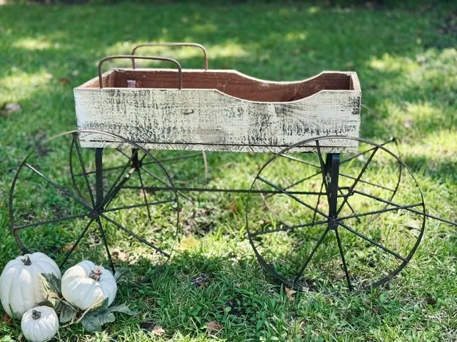 Petite Parade Wagon