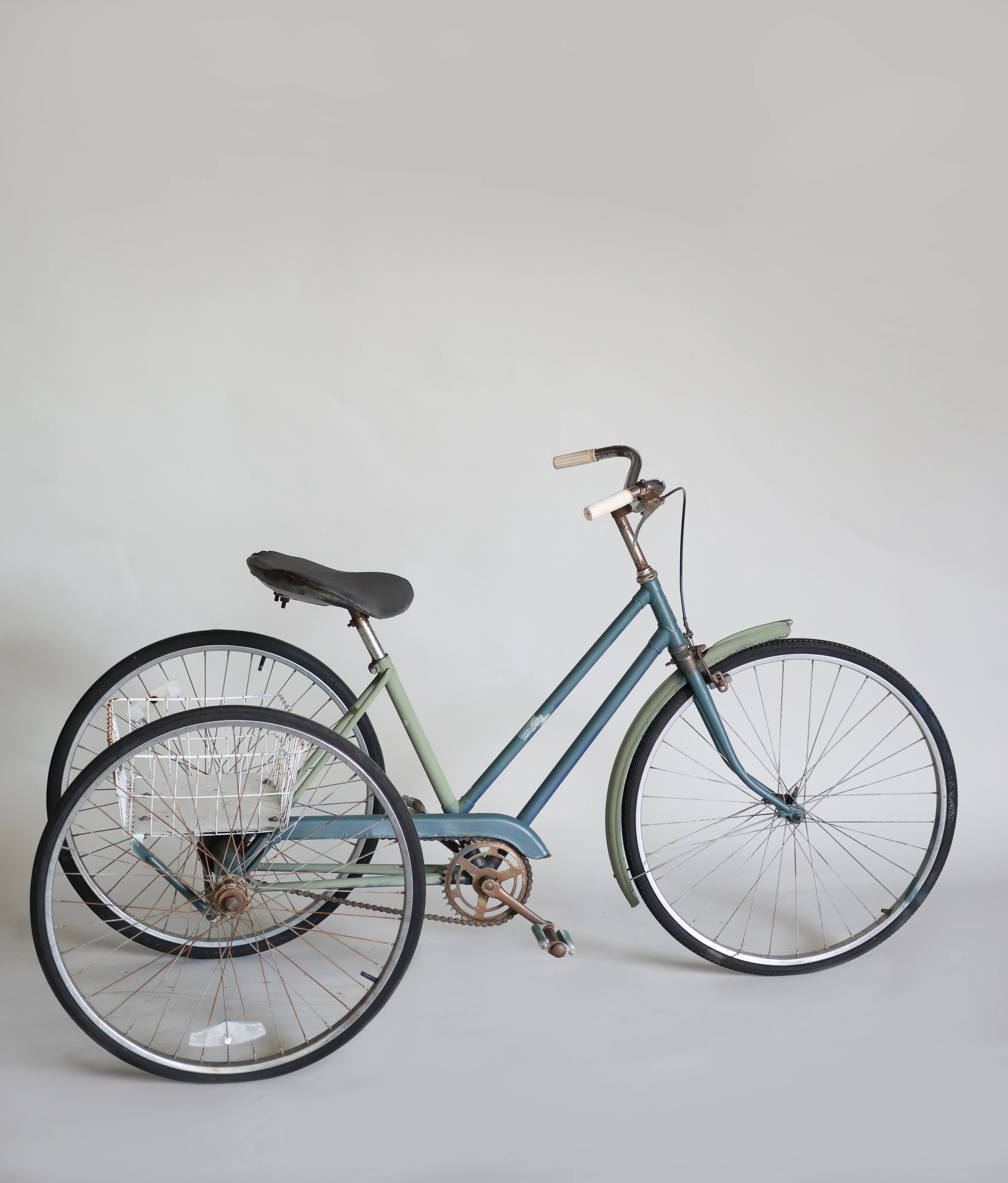 Teal trike