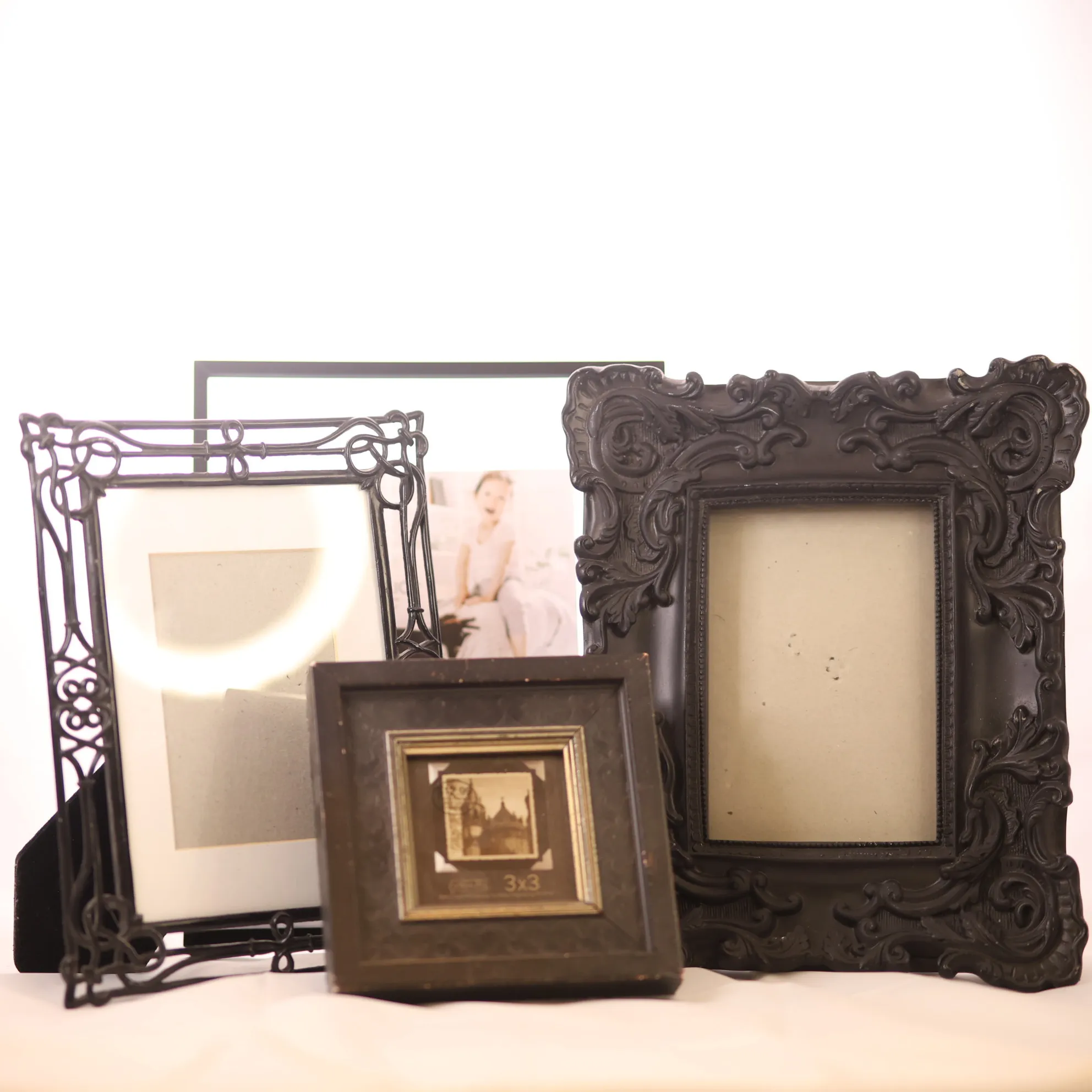 Frames - Black