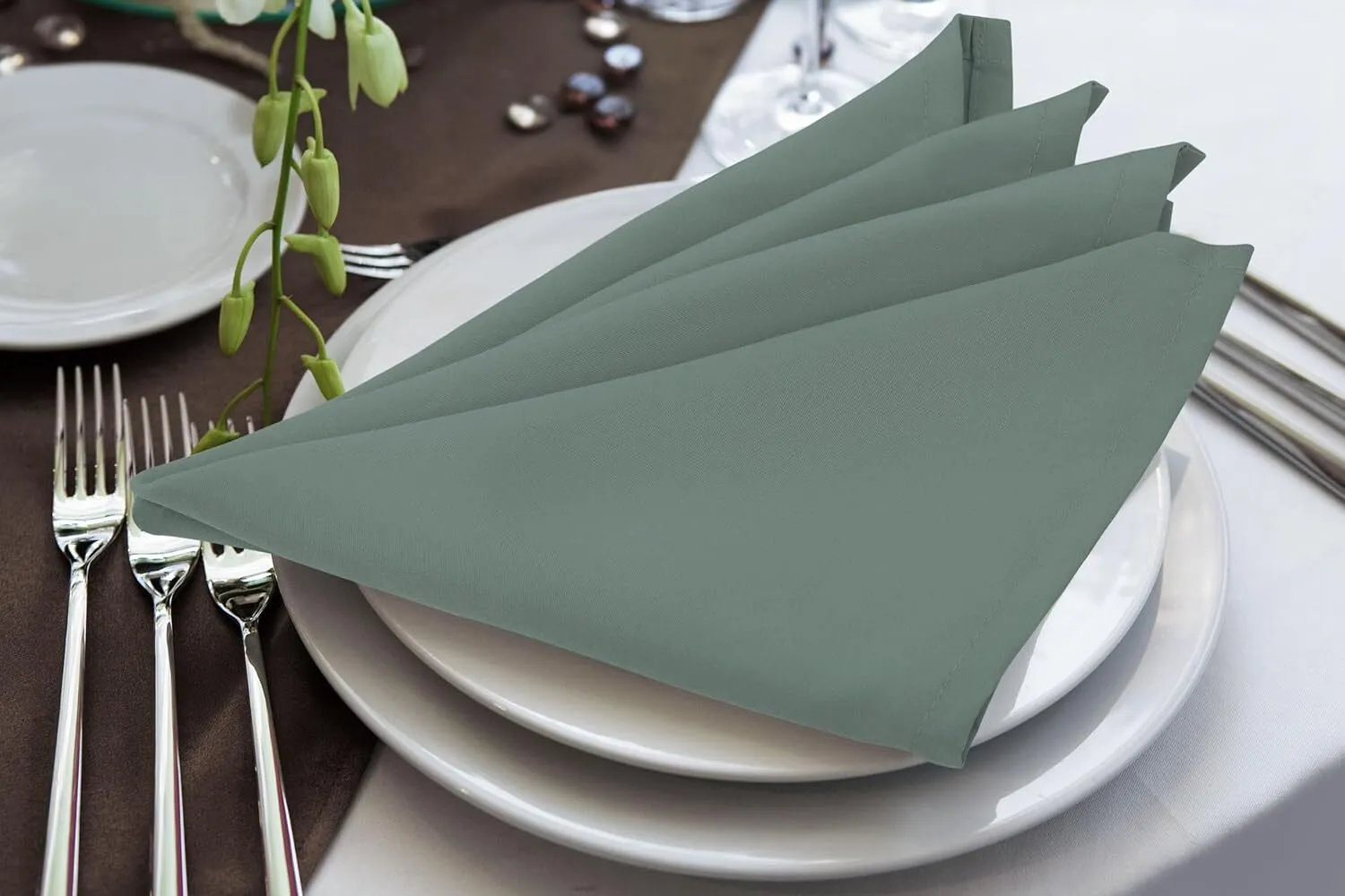 18" x 18" Light Grey Polyester Napkin