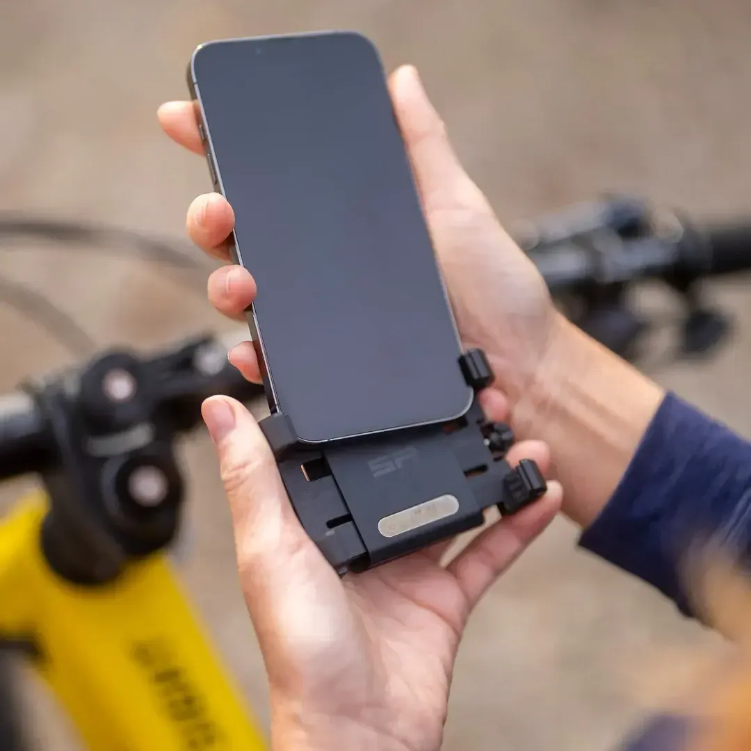 VESPA UNIVERSAL PHONE CLAMP MOUNT