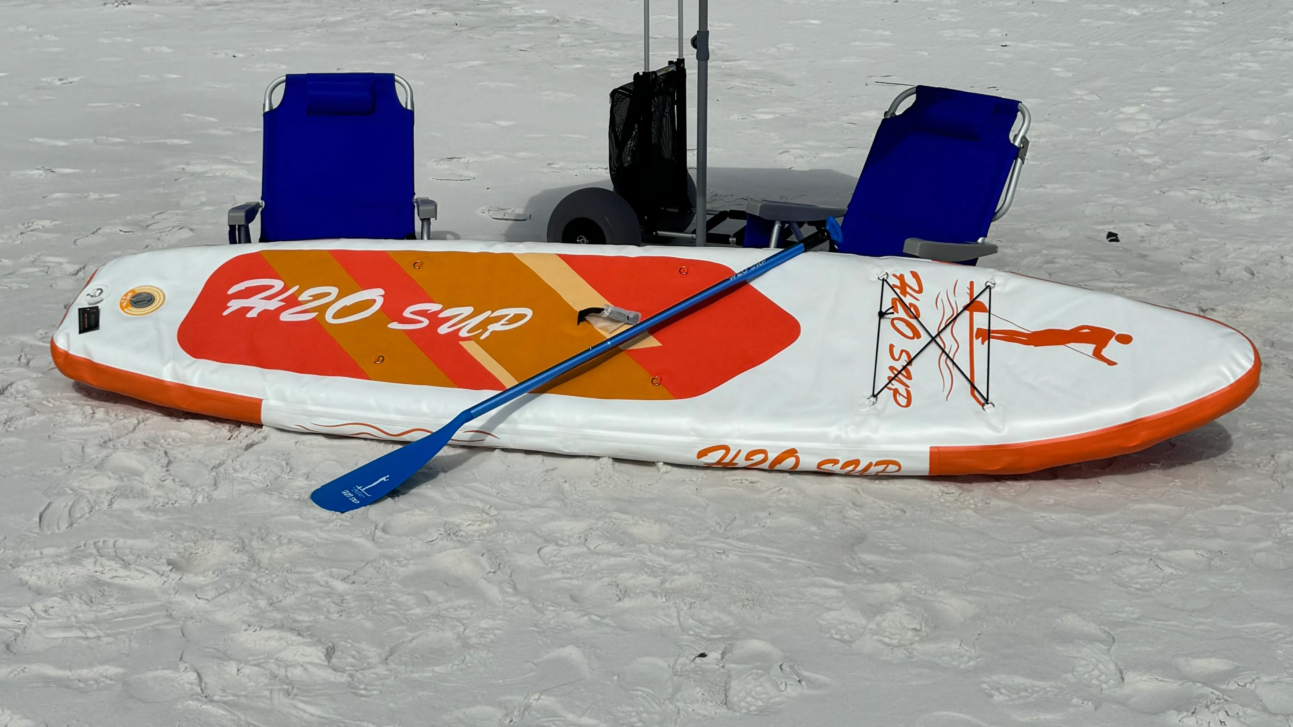 Paddle board with hand pump