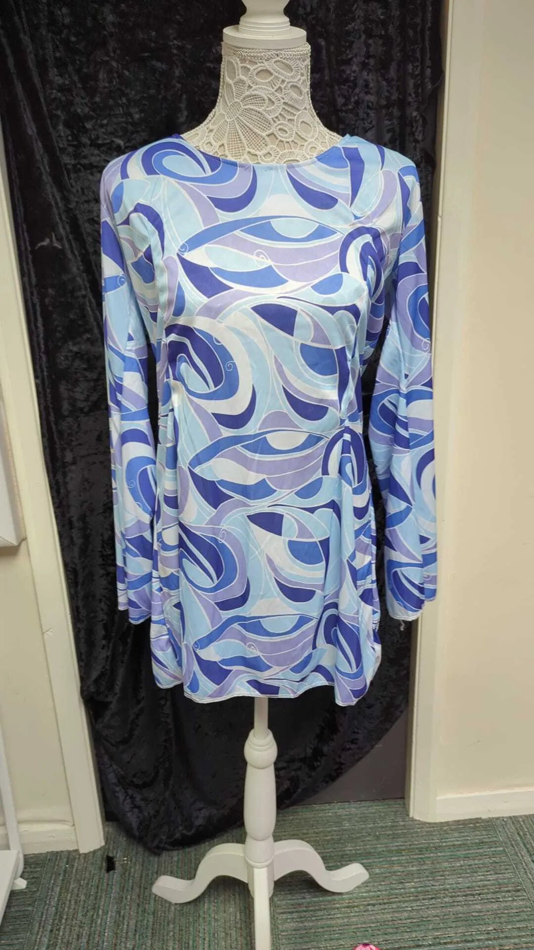 60s Style Blue Long Sleeved Dress 