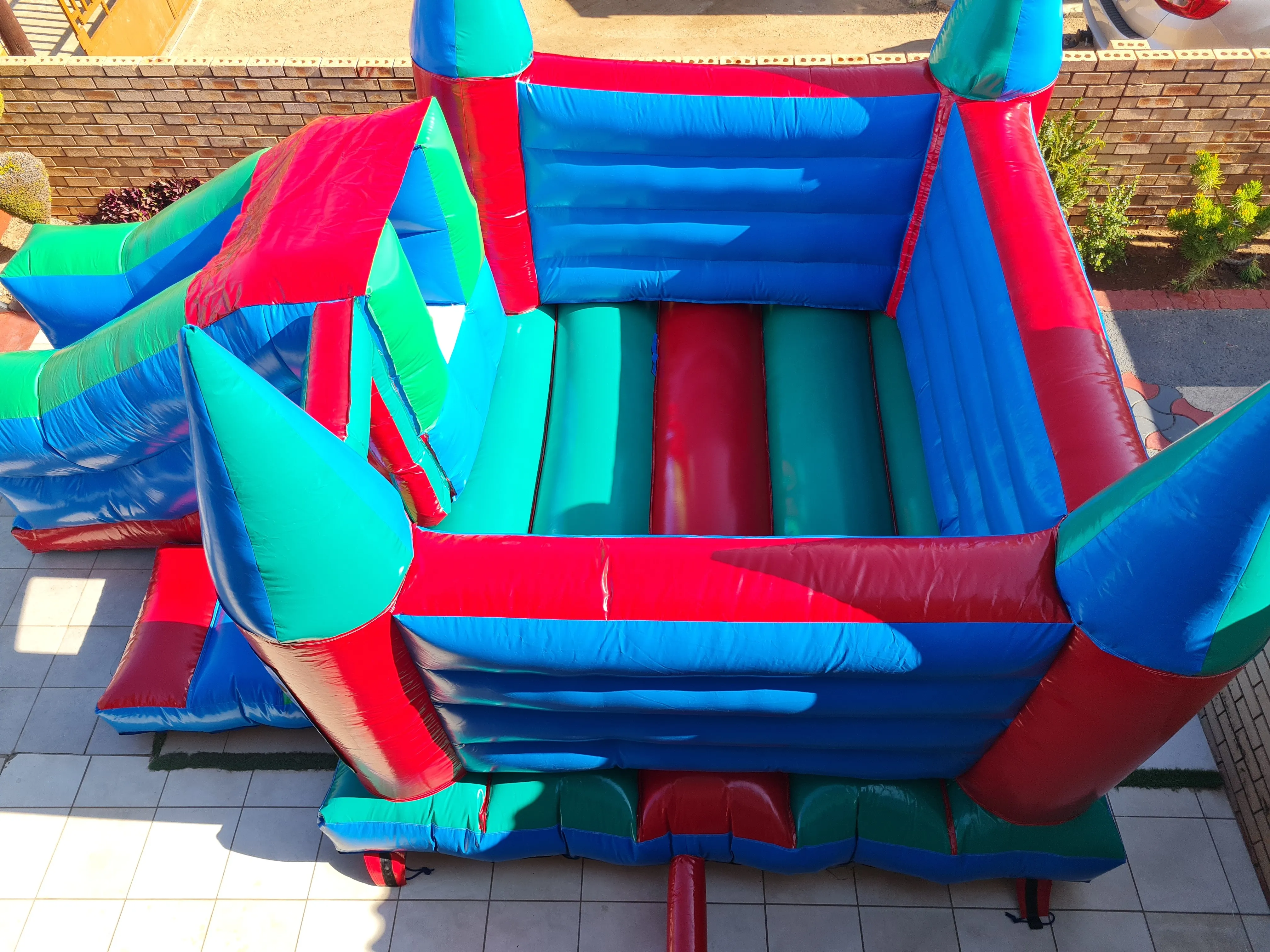 Bounce n Slide Inflatables 'jumping castles' rental