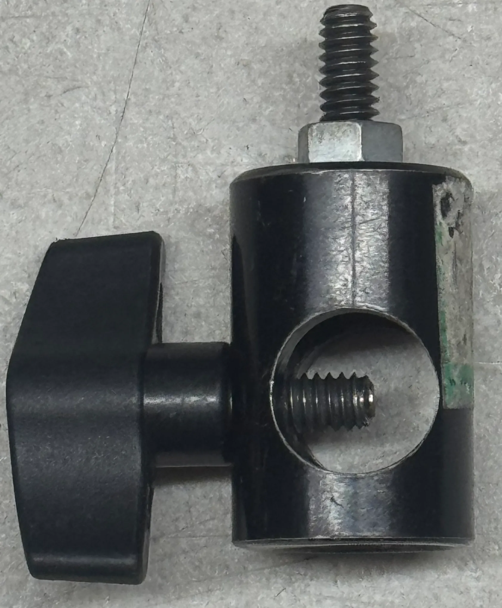 Adaptador de perno a tornillo 1/4"