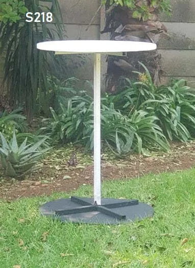S218 Cocktail Table