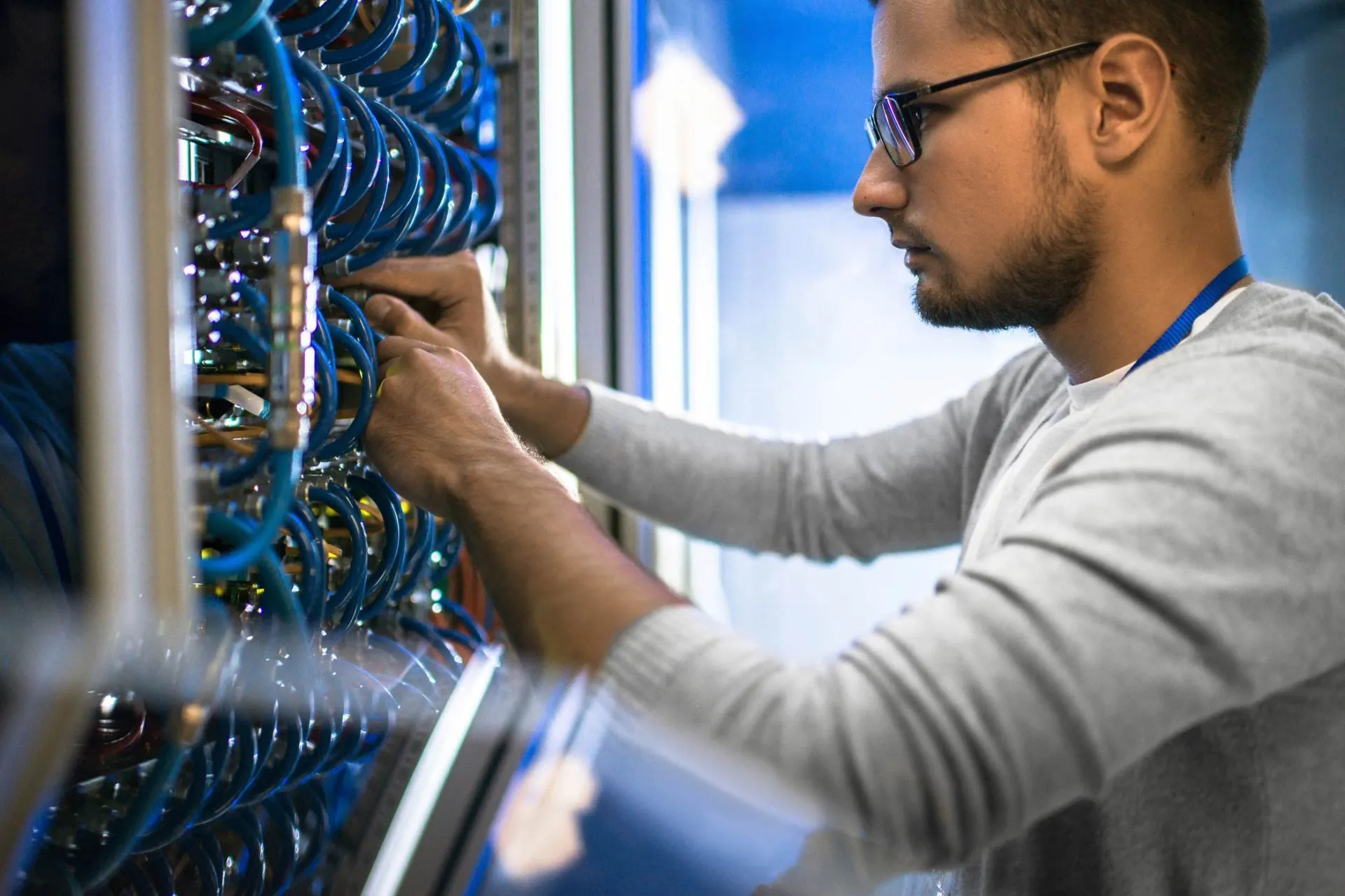 NETWORK ENGINEERS