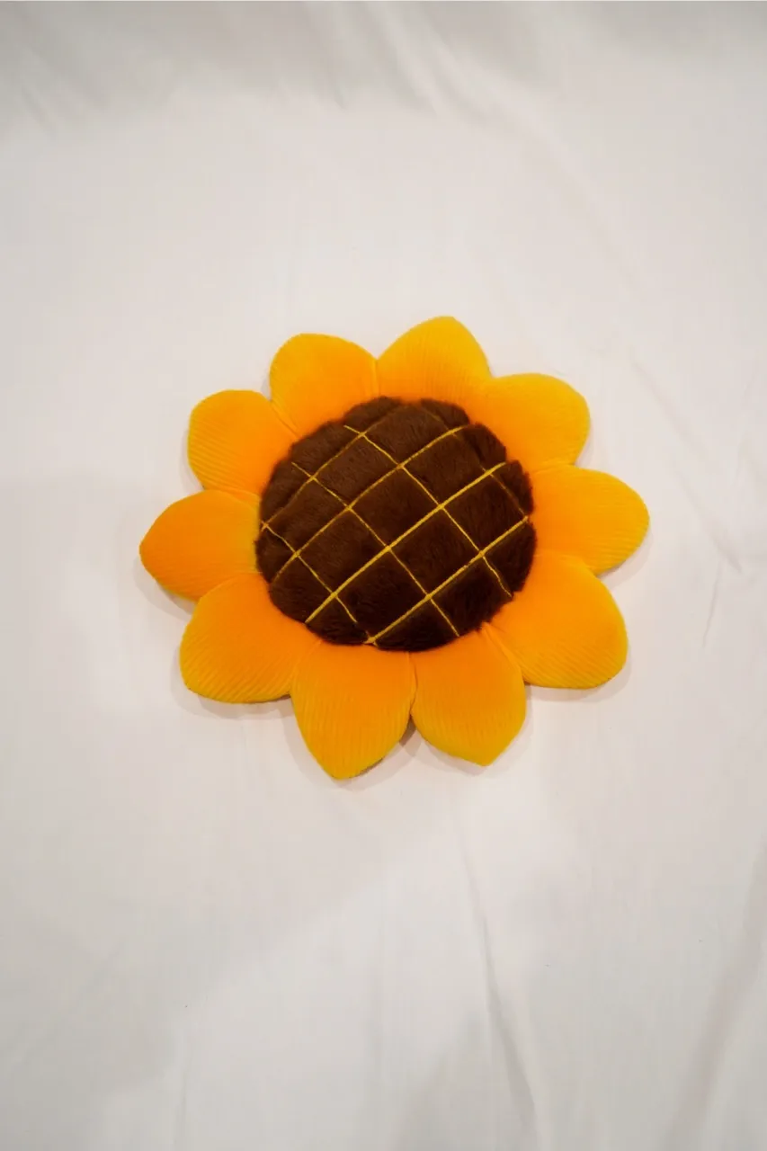 Sunflower Pillow 15"