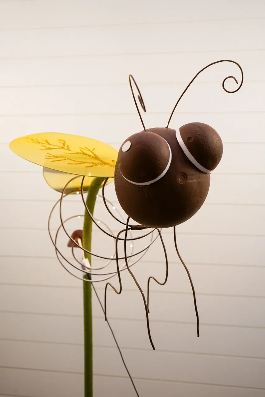 Large LED Light-up Bee