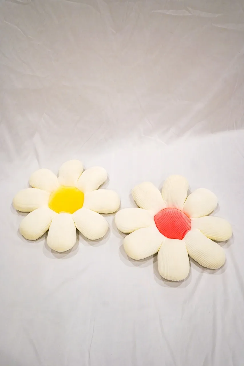 White Daisy Pillow with reversible yellow or pink center 15"