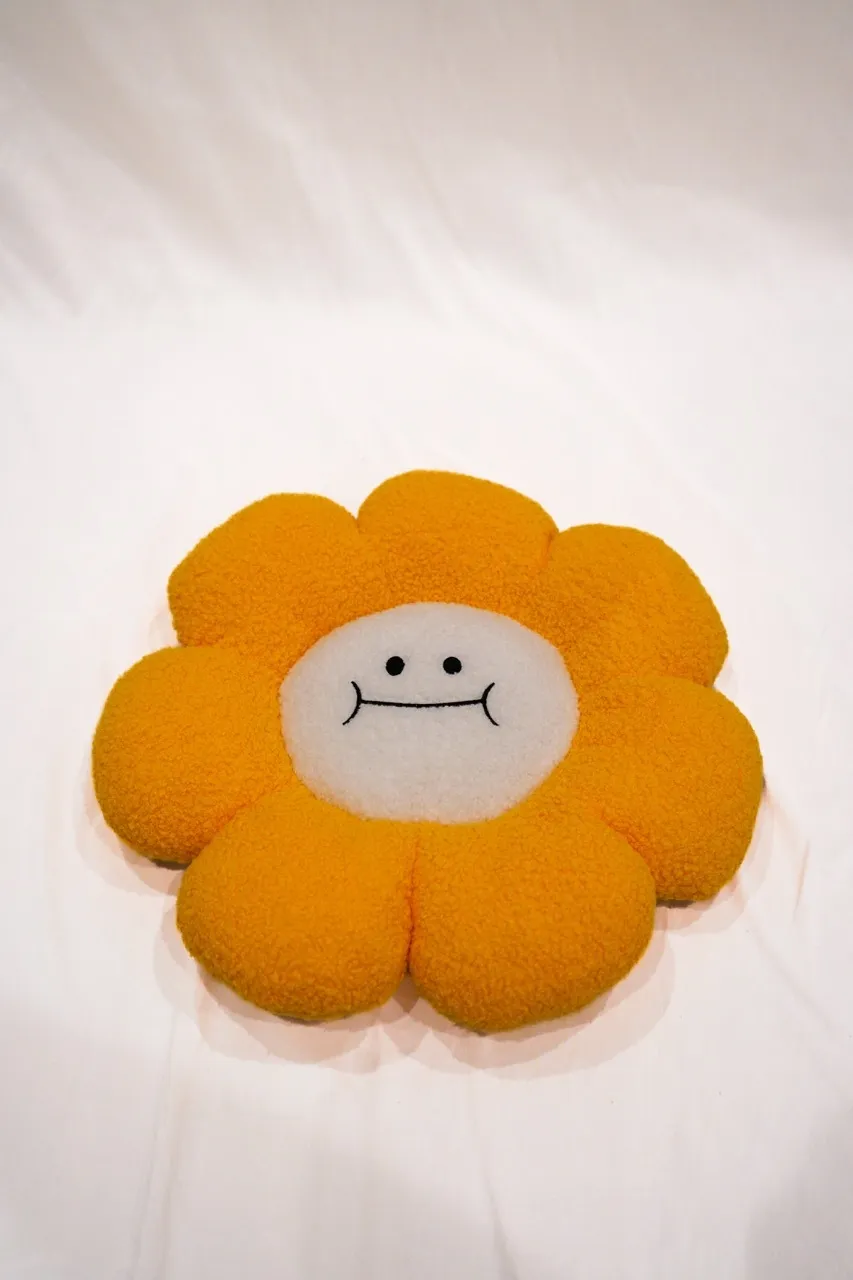 Yellow Medium Smile Flower Pillow 15"