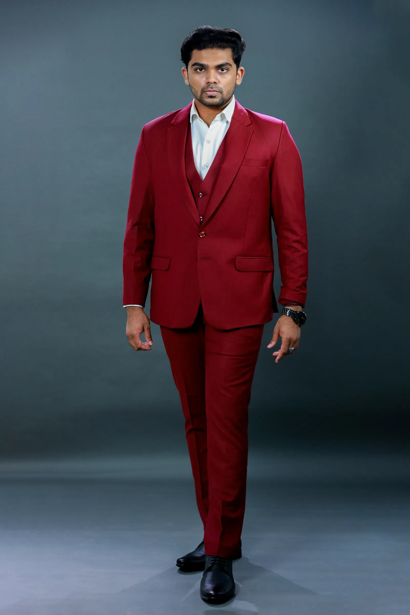 Scarlet Maroon 3 Piece 