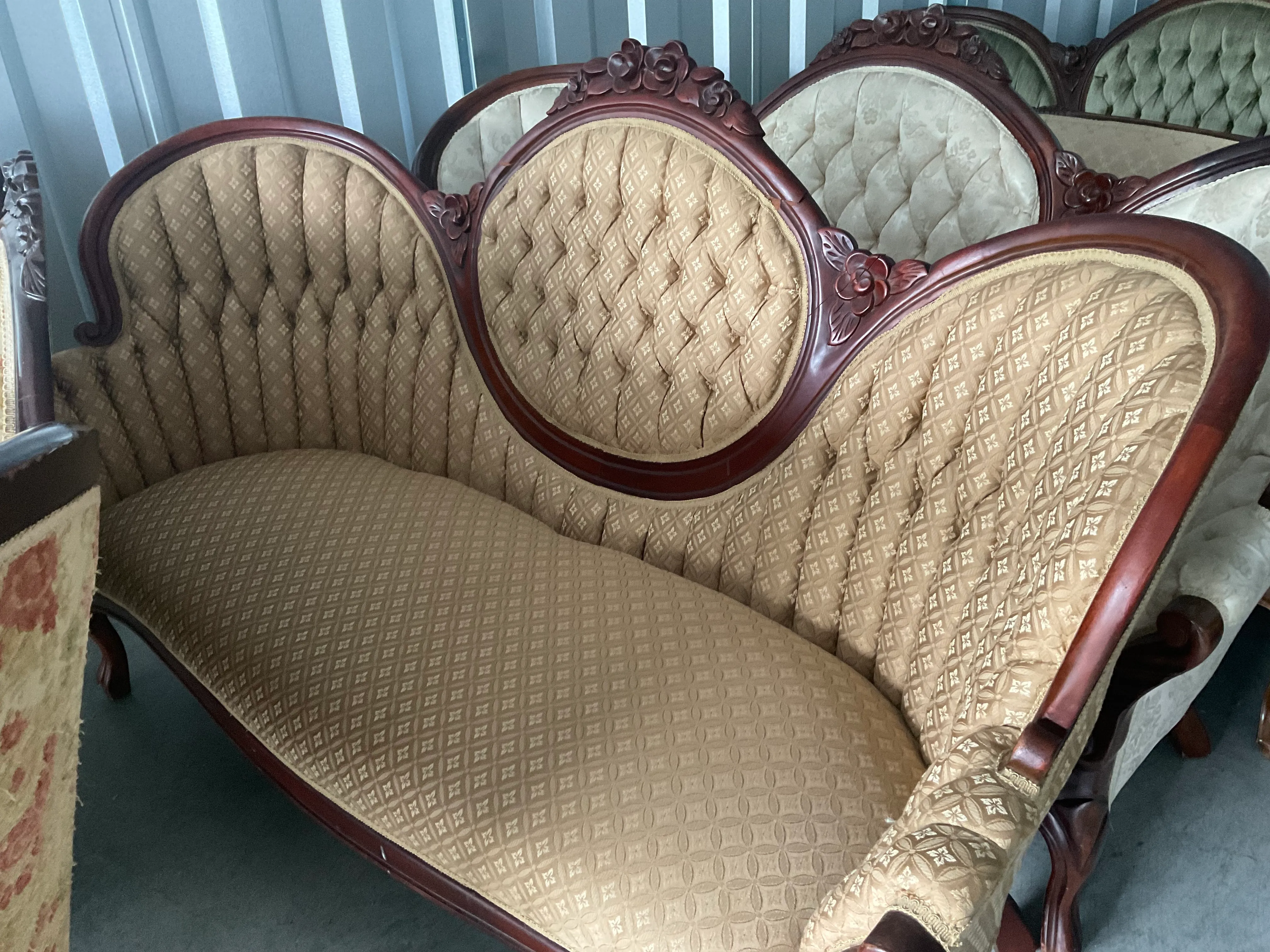 SOFA Item# 105