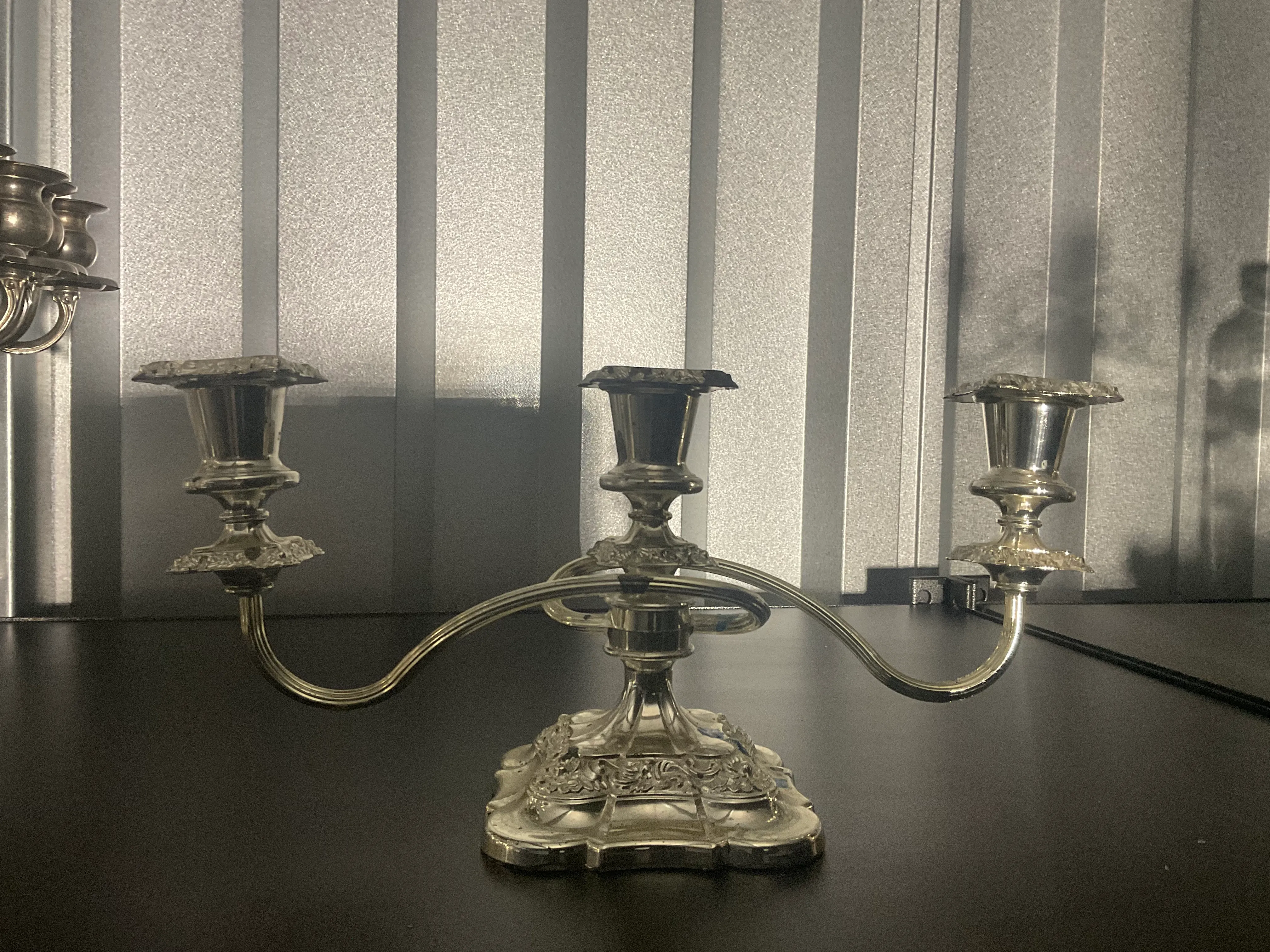 Low 3 arm candelabra 
