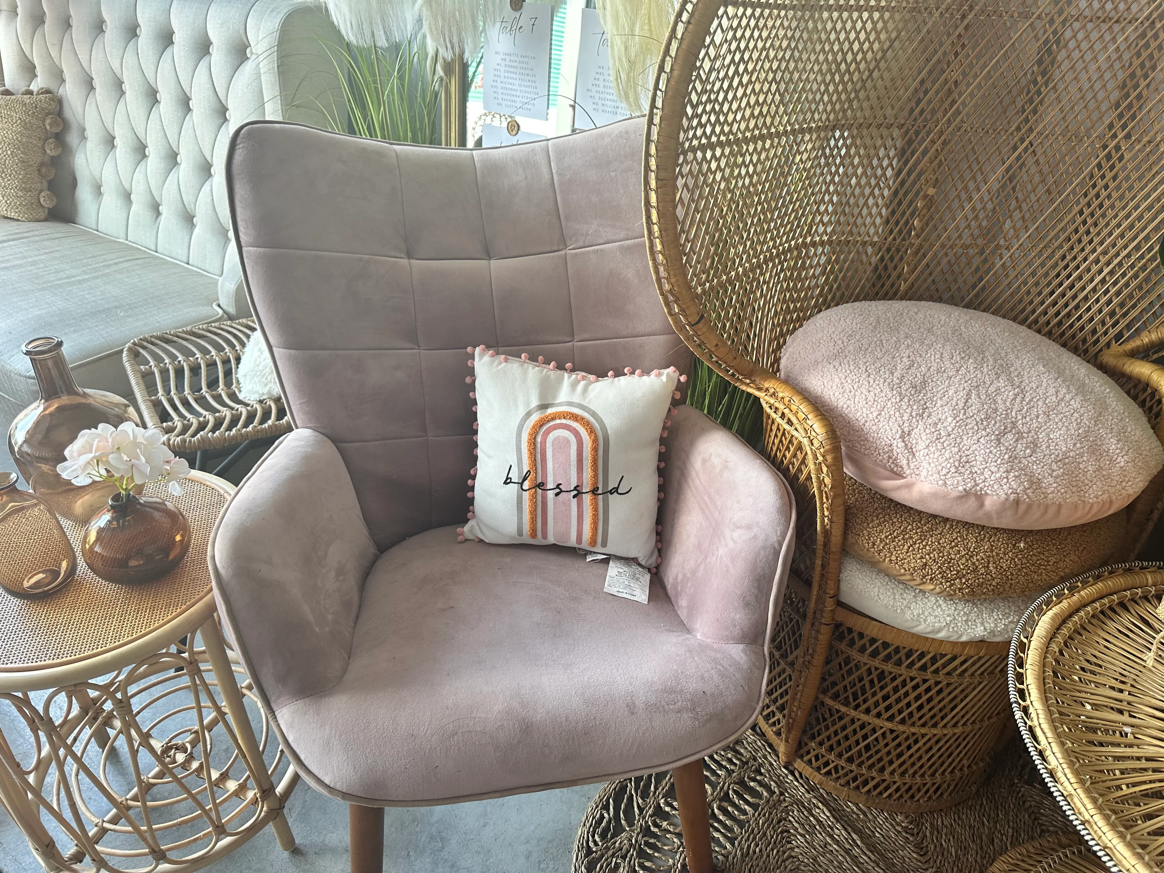 CHAIR-Dusty Pink