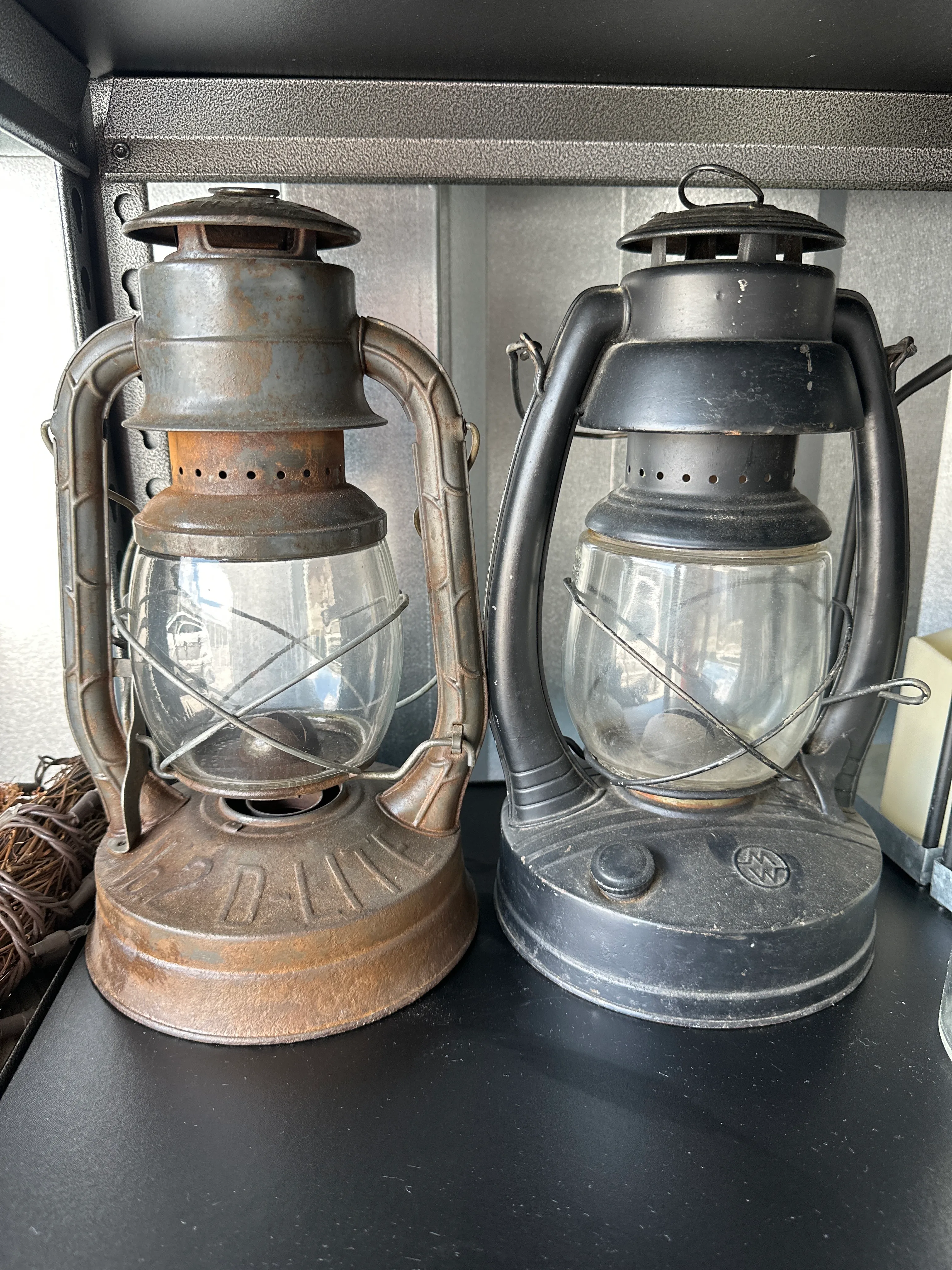 Vintage lantern medium