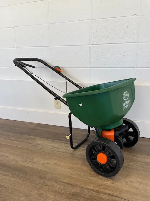 Fertilizer Spreader