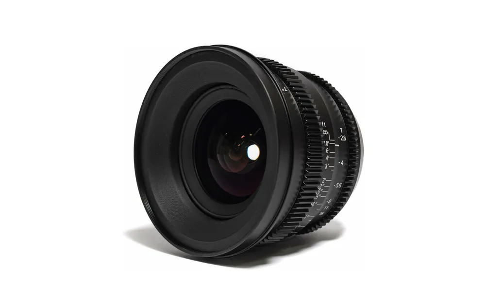 SLR Magic MicroPrime Cine 18mm T/2.8 (MFT-Mount) LEN0066