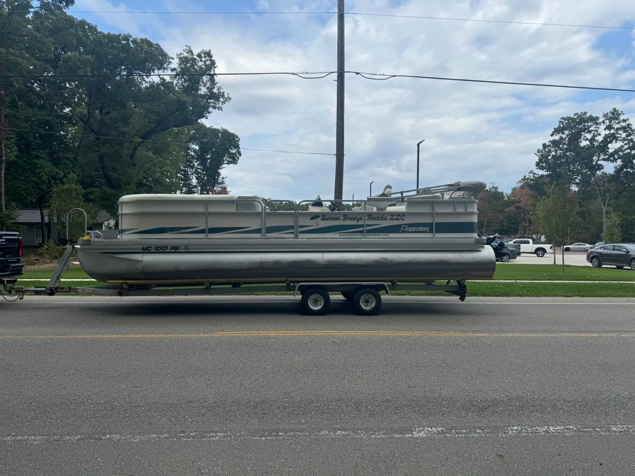 24' Premier Pontoon