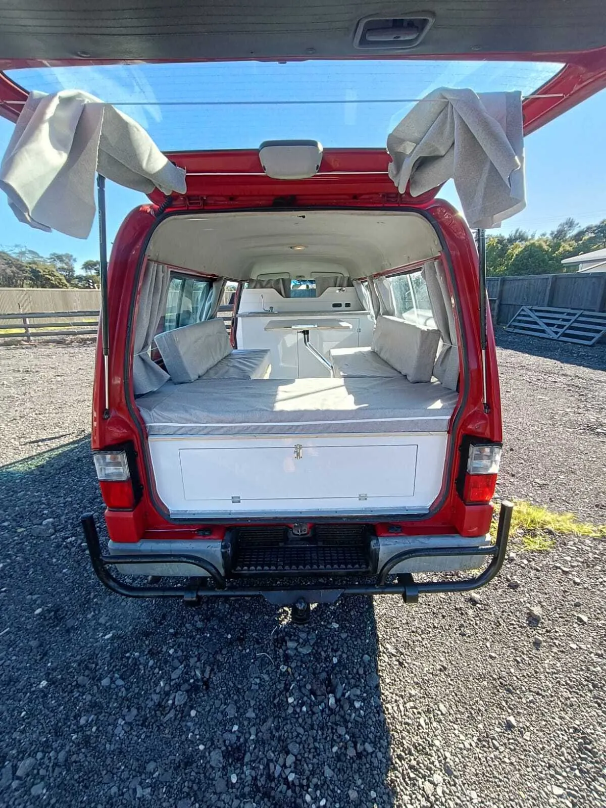 NZ$ 18.500; Mazda E2000 Campervan