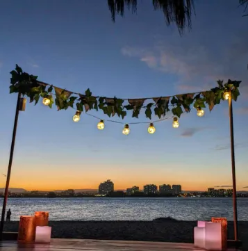 Garlands & Bunting