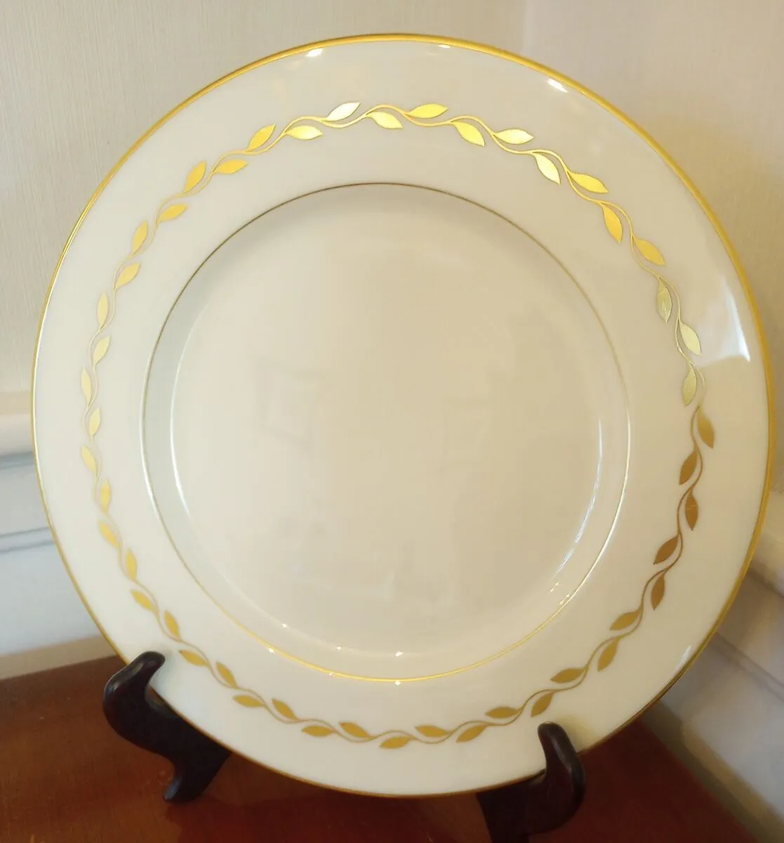Lenox-Golden Wreath