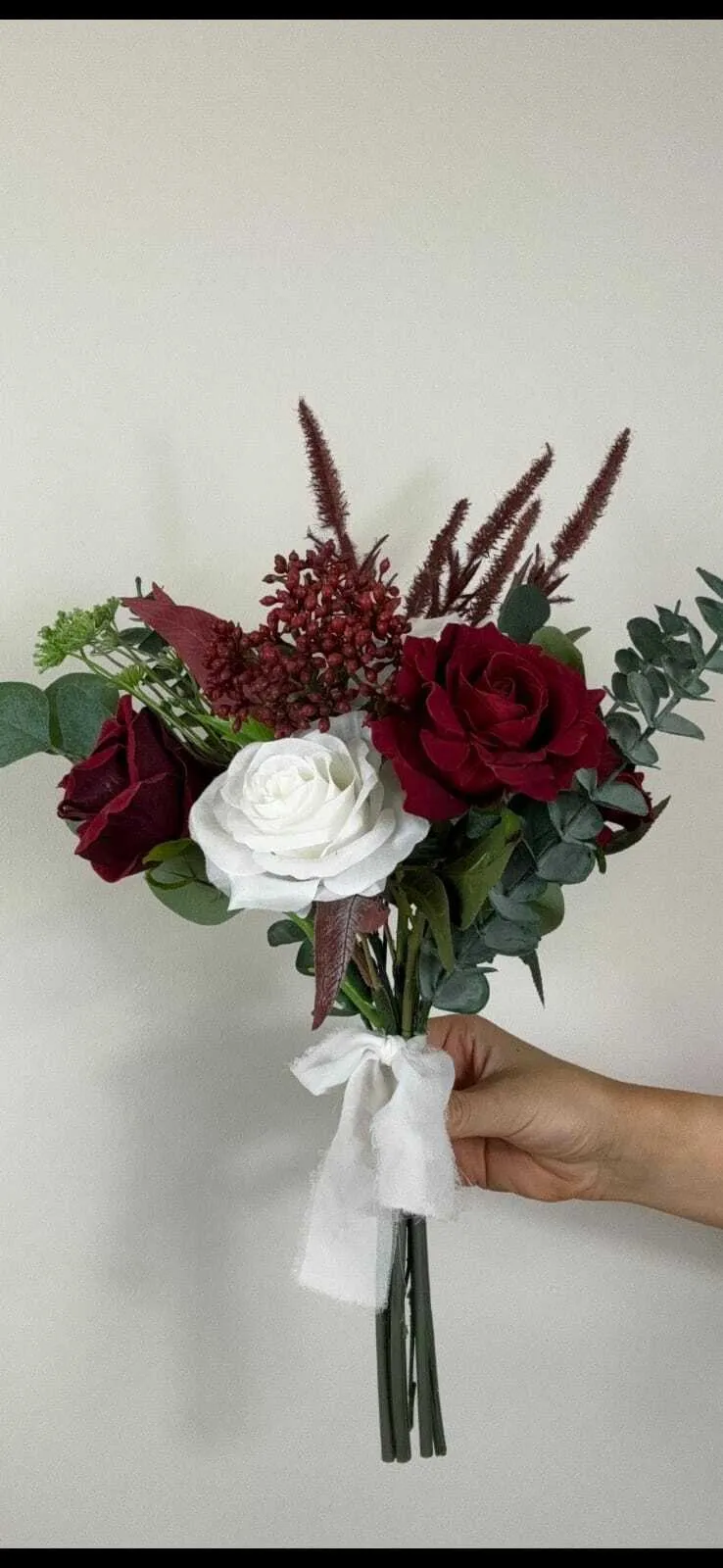 Robyn Bridesmaids bouquets