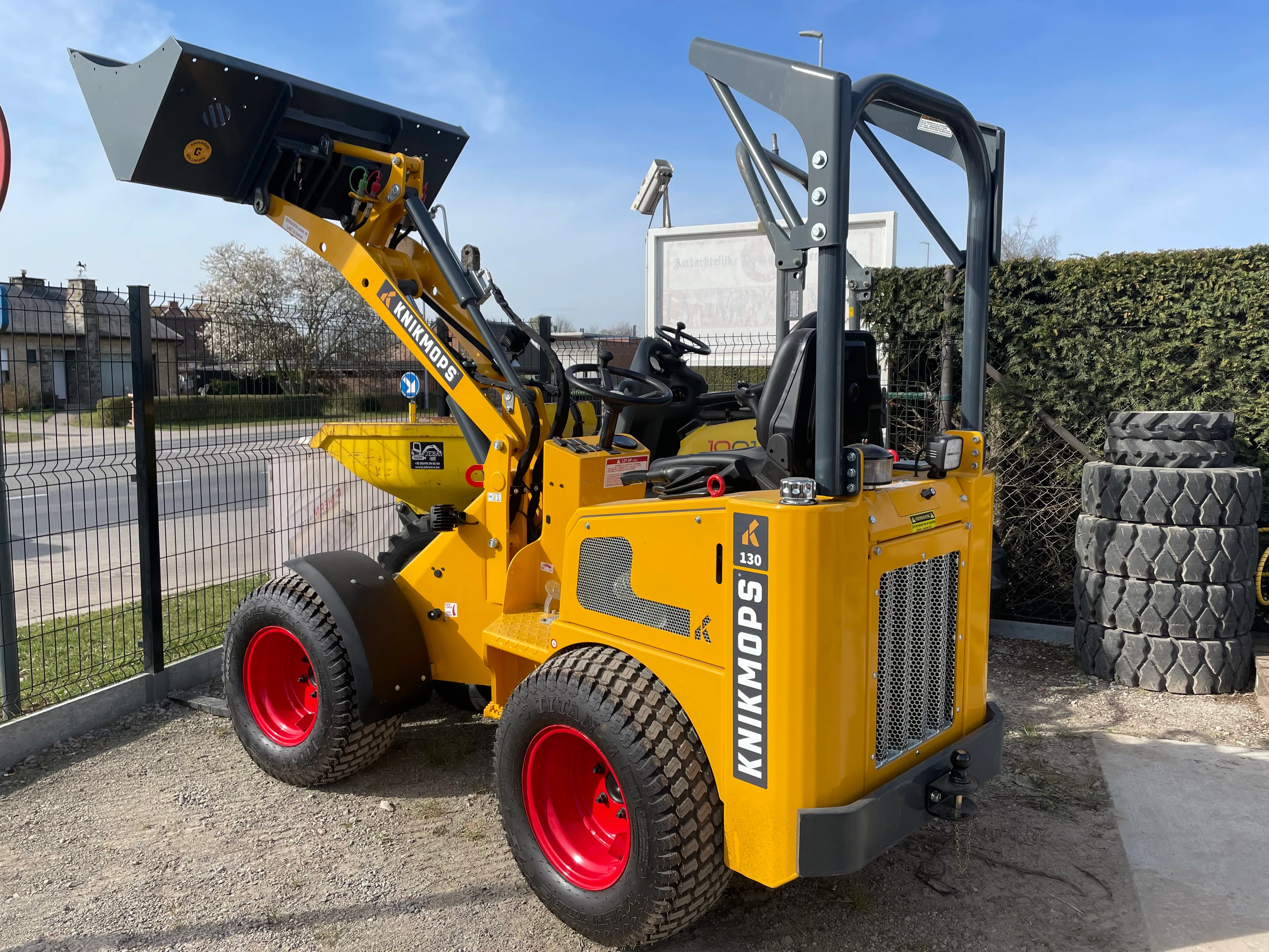 Knikmops KM130