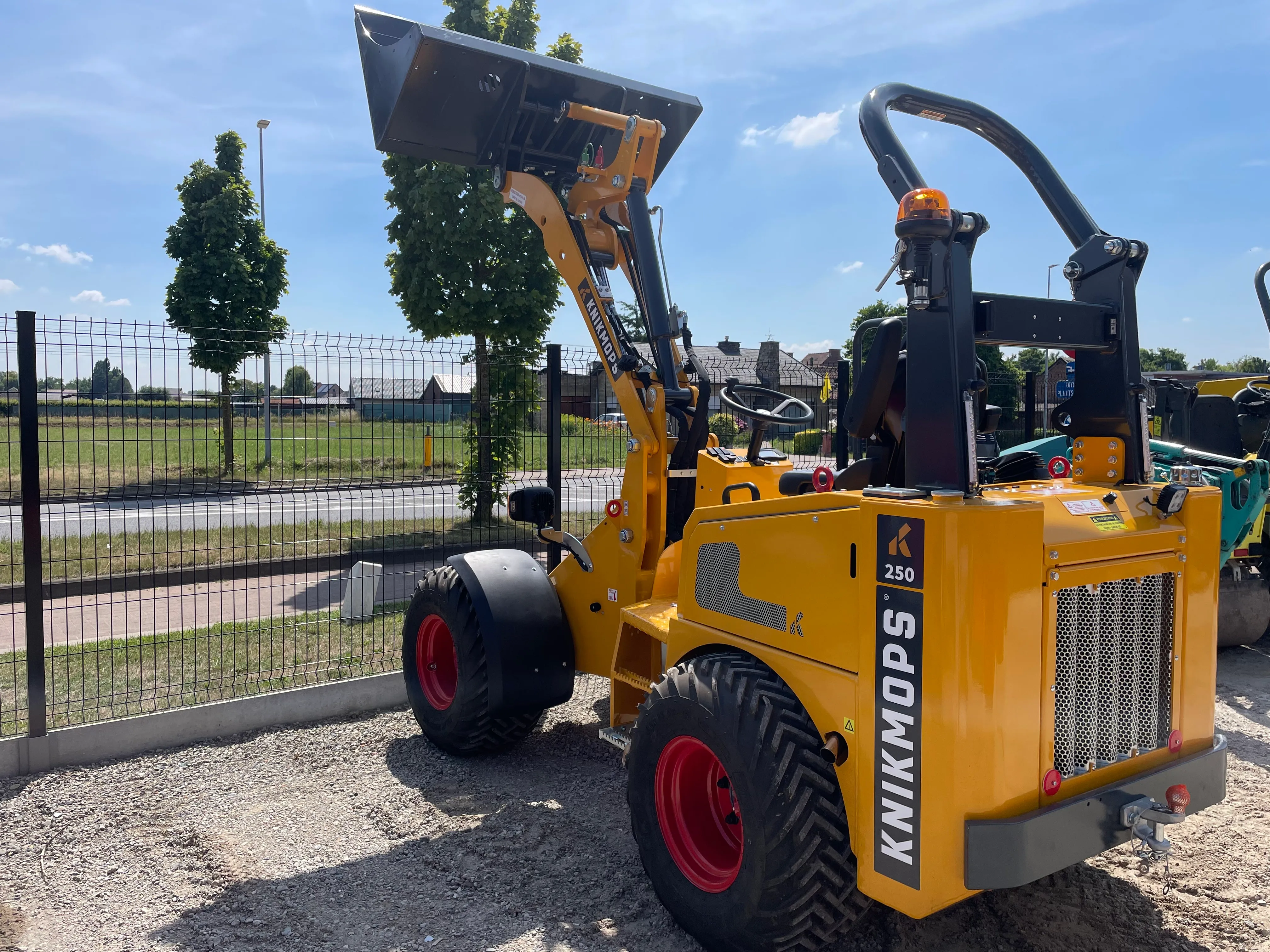 Knikmops KM 250