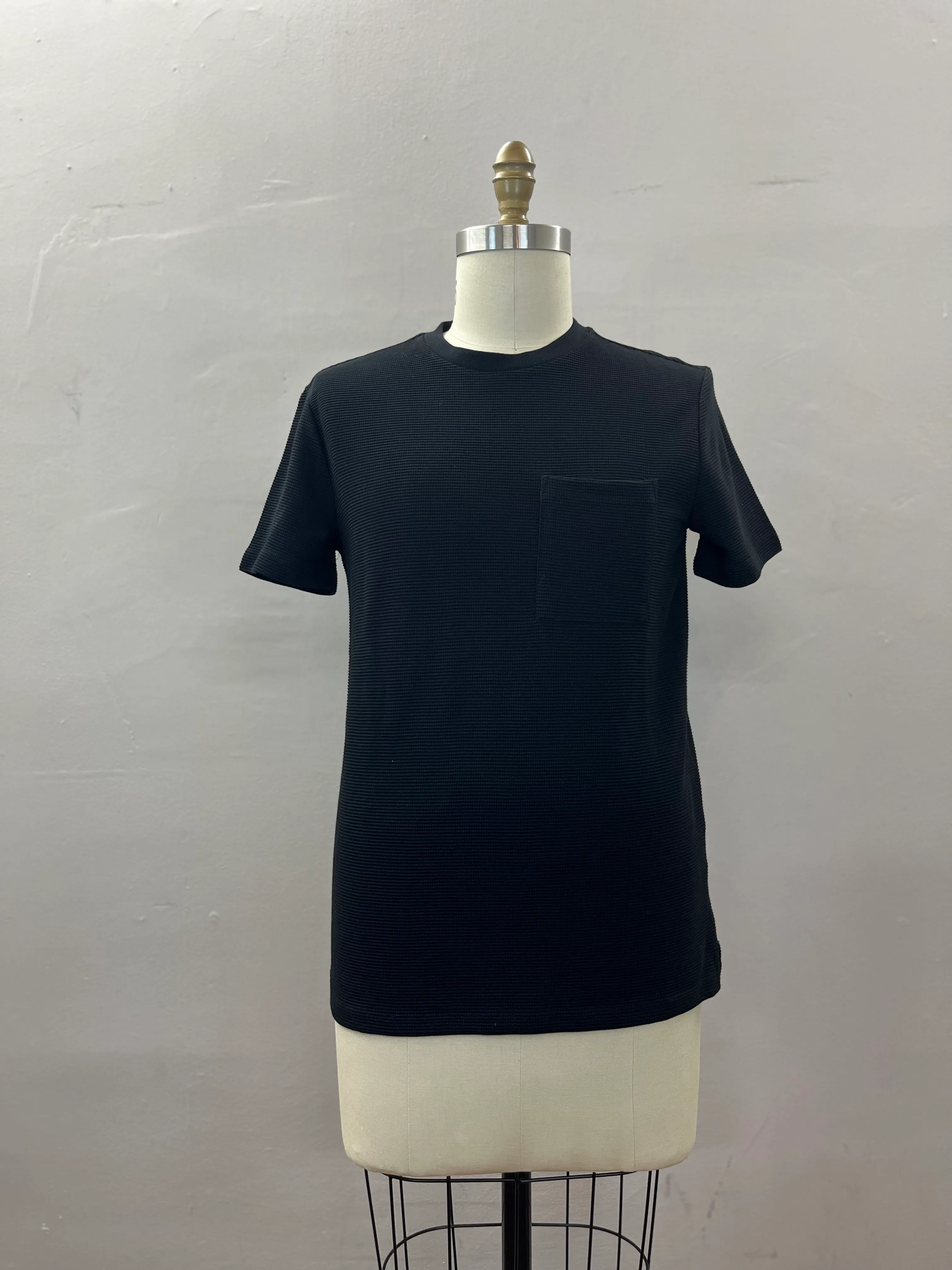 62. MENS TOP SIZE S