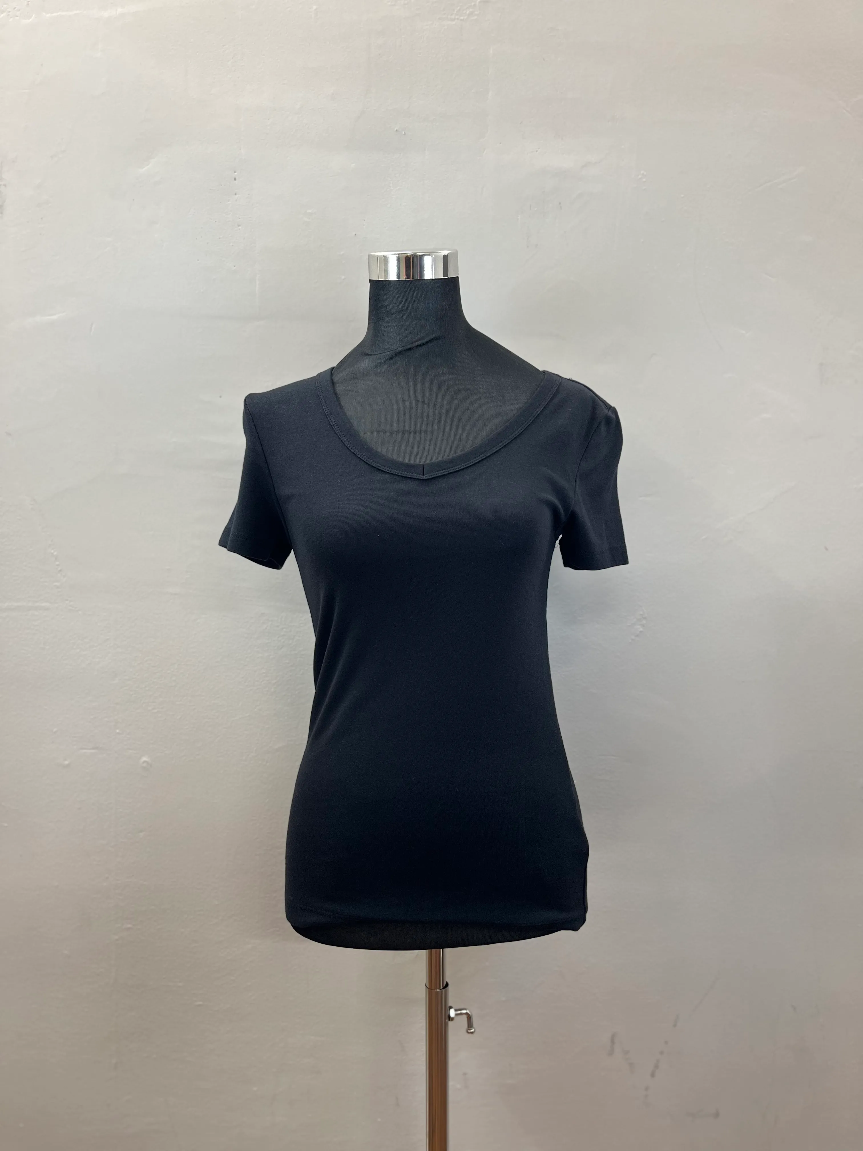 167. WOMENS TOP SIZE S
