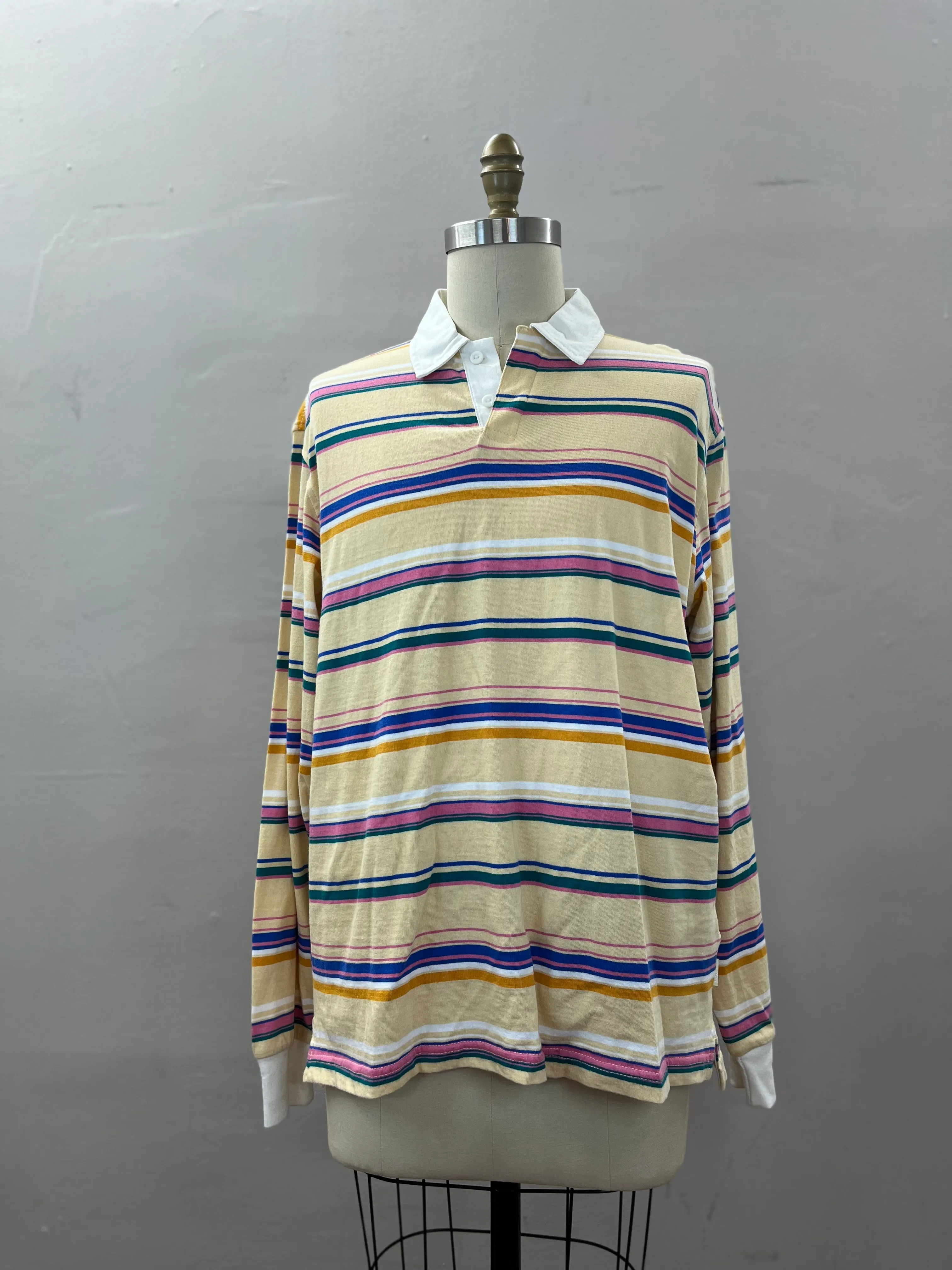 71. MENS TOP SIZE S