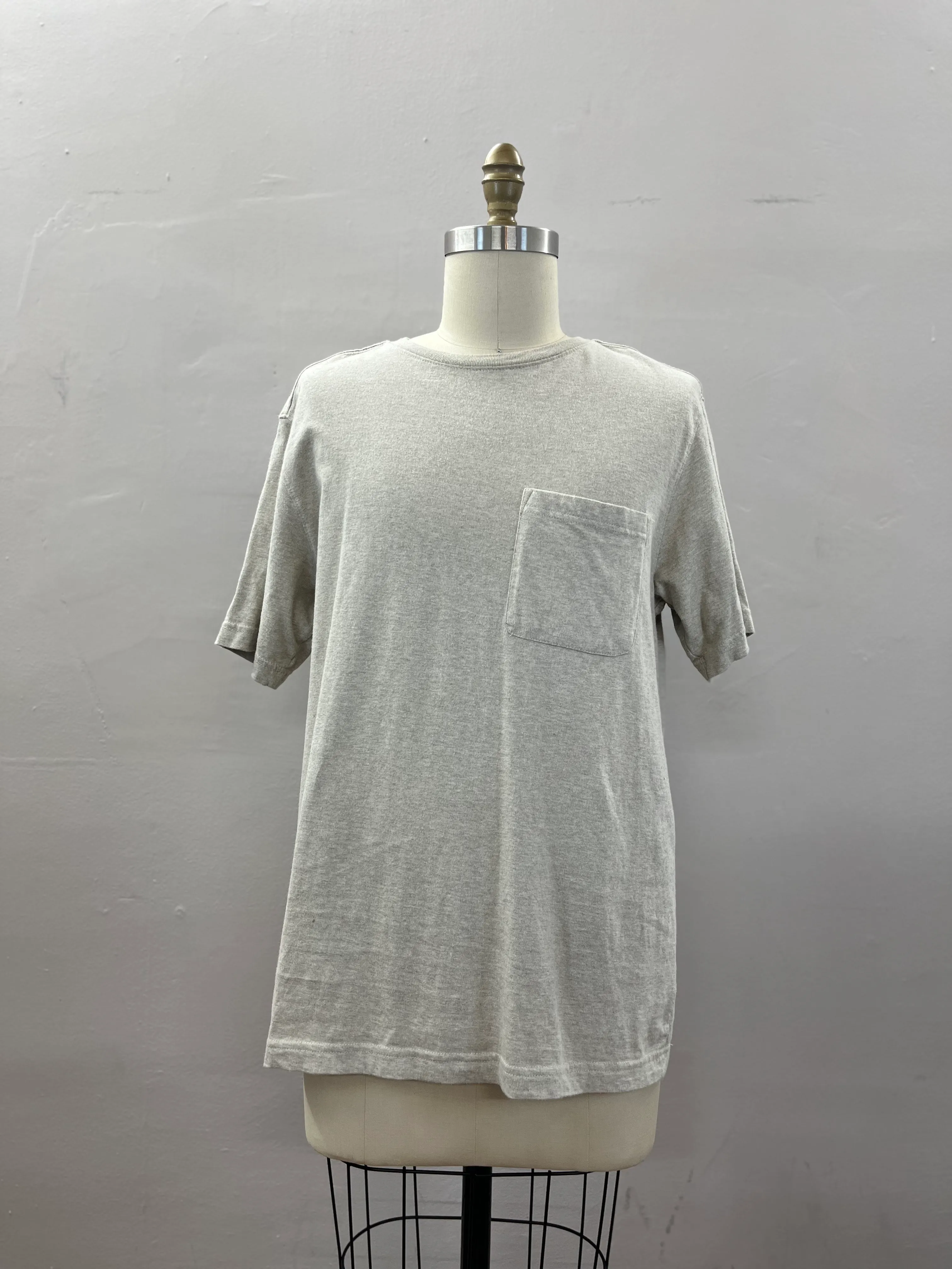 8. MENS TOP SIZE M