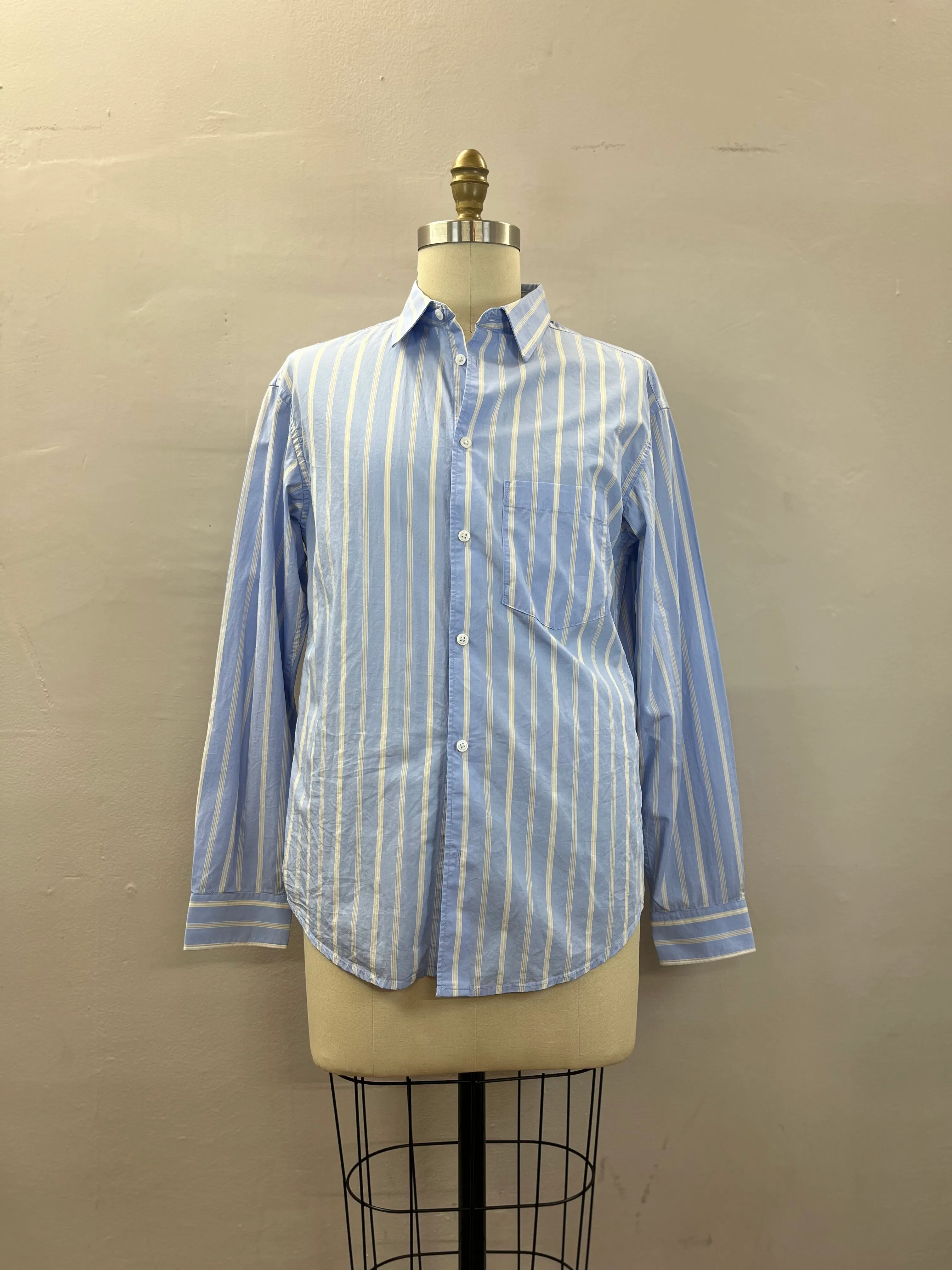 34. MENS BUTTON DOWN SIZE S
