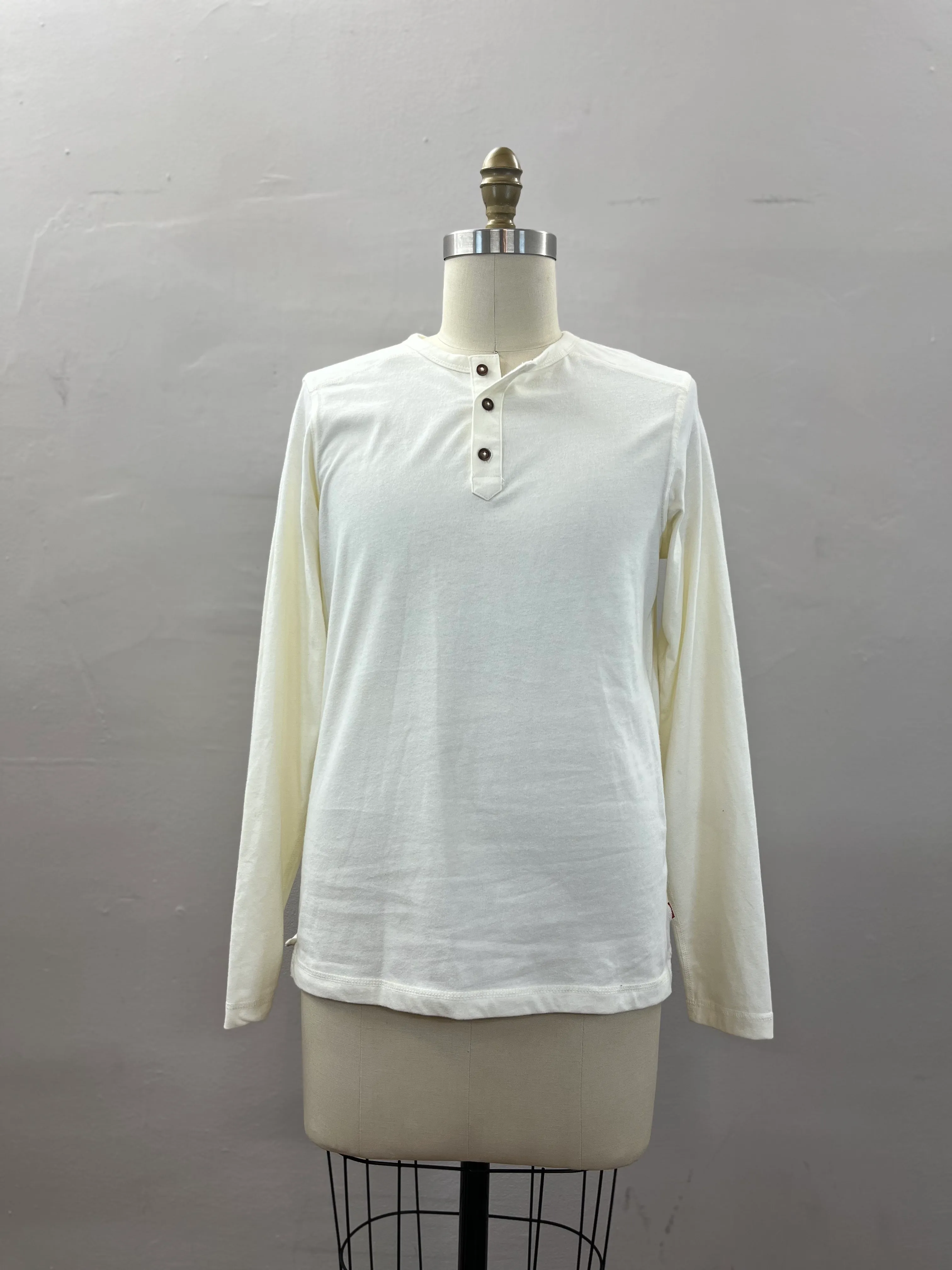 7. MENS TOP SIZE S