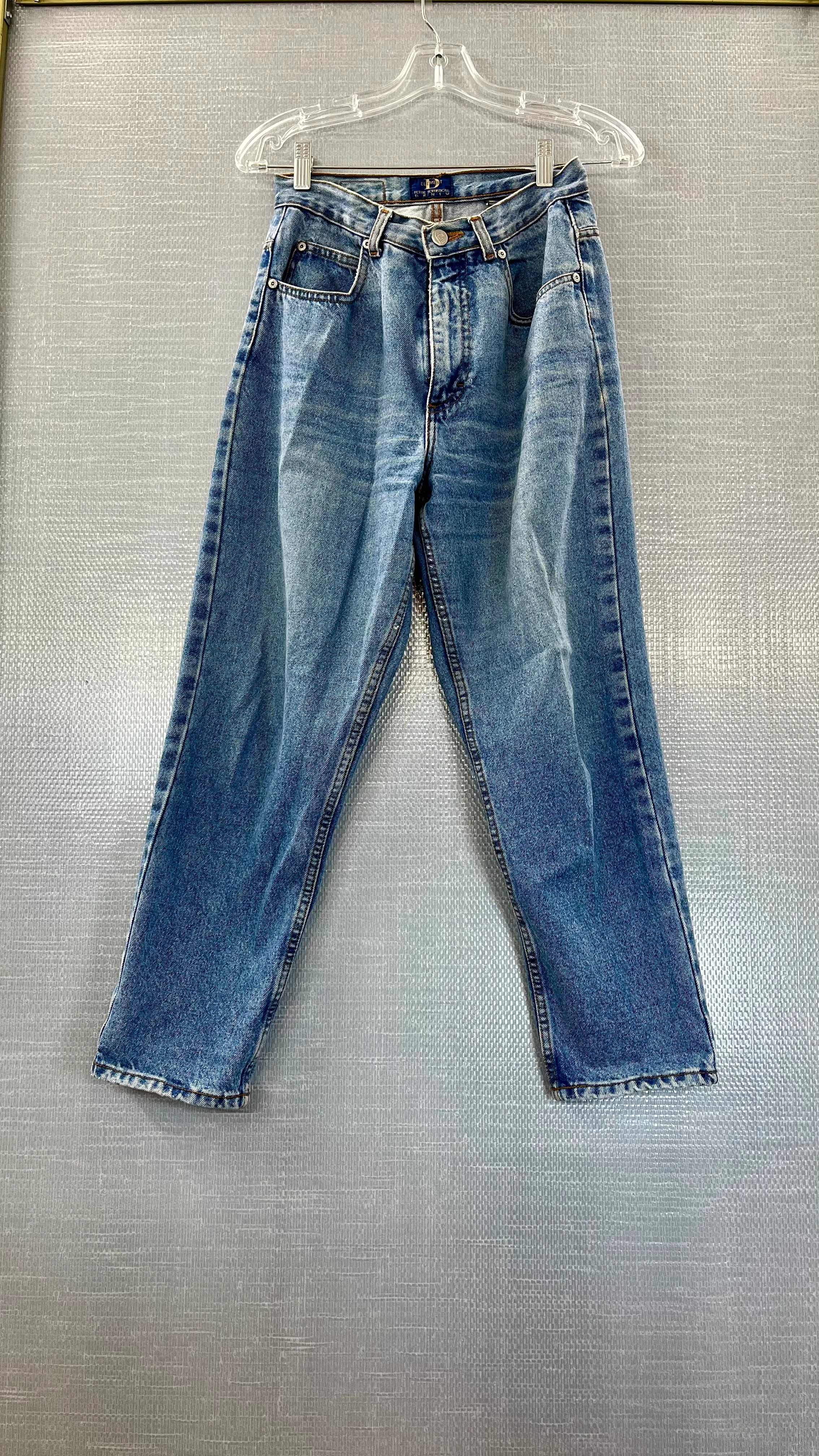 16. WOMENS JEANS SIZE 6S