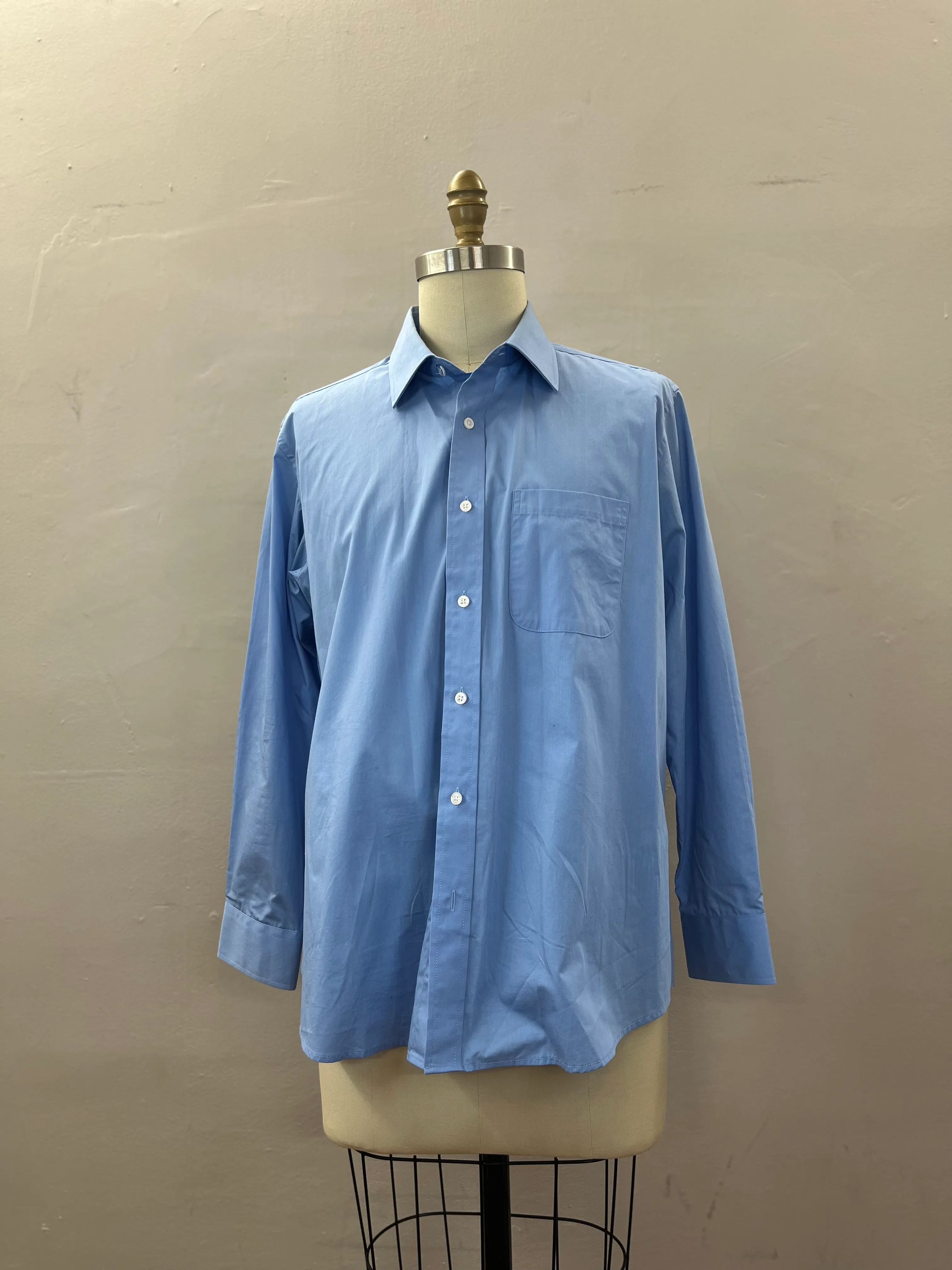 30. MENS BUTTON DOWN SIZE 16-16.5/ XL
