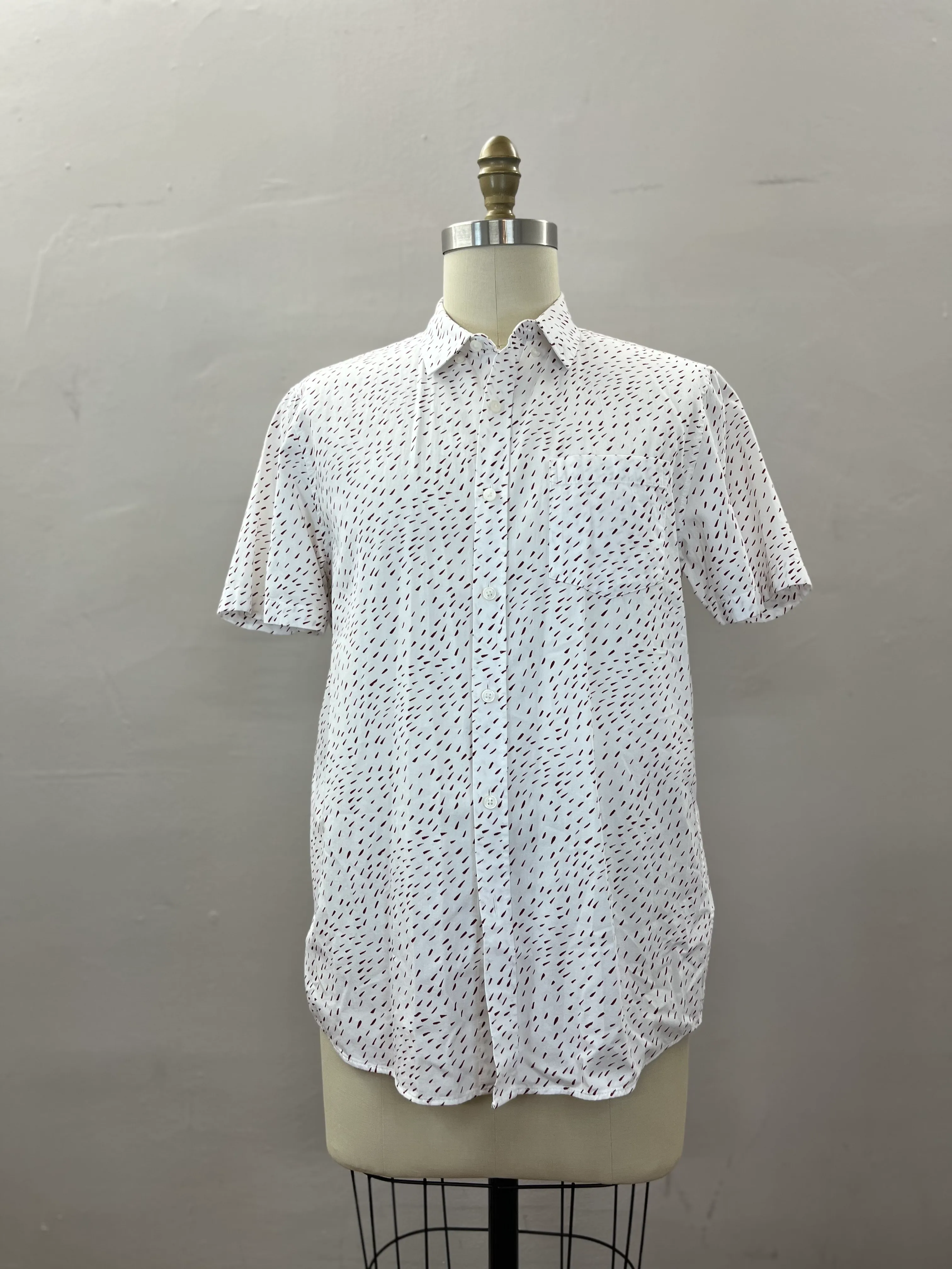 2. MENS BUTTON DOWN SIZE M