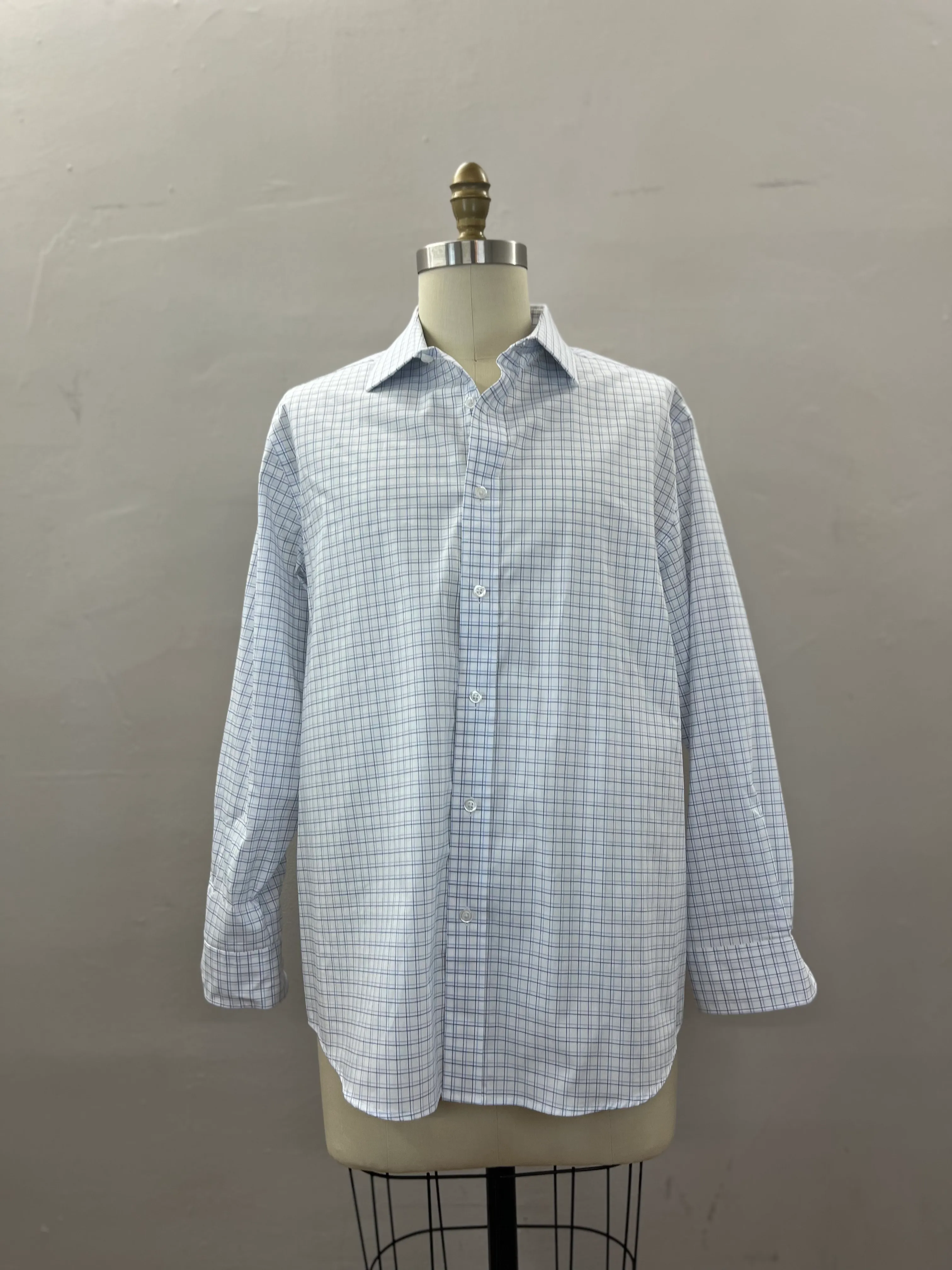 33. MENS BUTTON DOWN SIZE 16-16.5/L