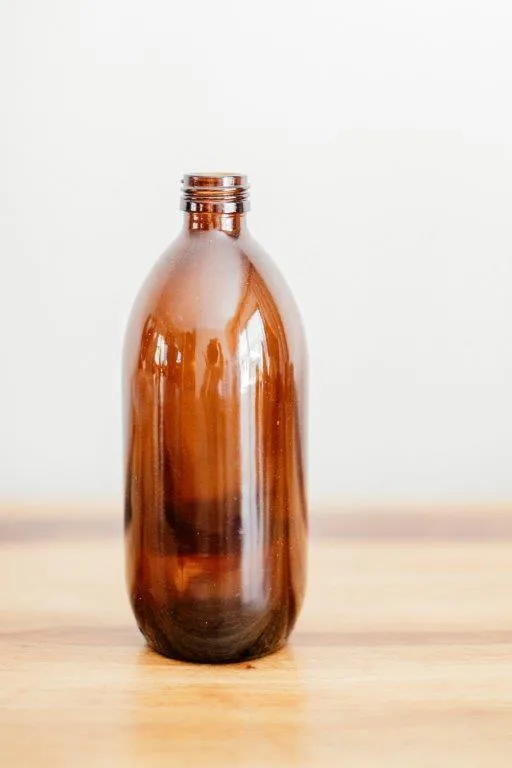 Na017 Large Brown Tint Glass Bottle 19cm