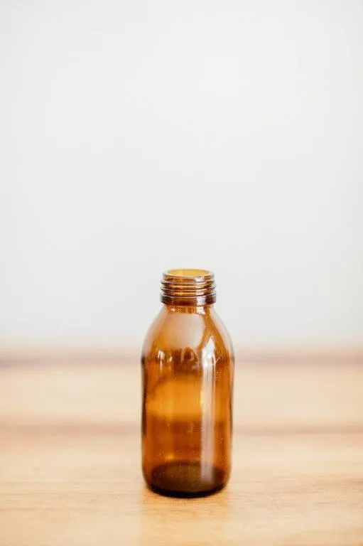 Na015 Small Brown Tint Glass Bottle 9cm