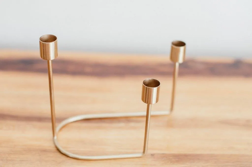 Go011 Trig Candle Stand Gold 21x13x17cm