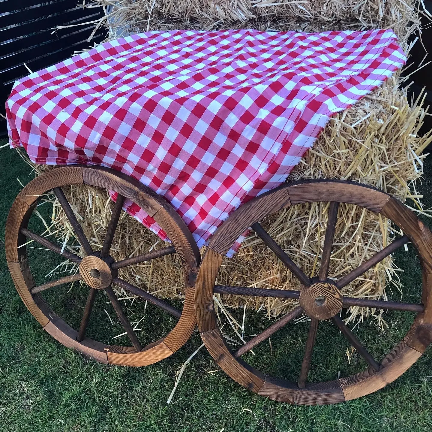 600mm Wood Wagon Wheel Gold Coast One Stop Event Hire Company