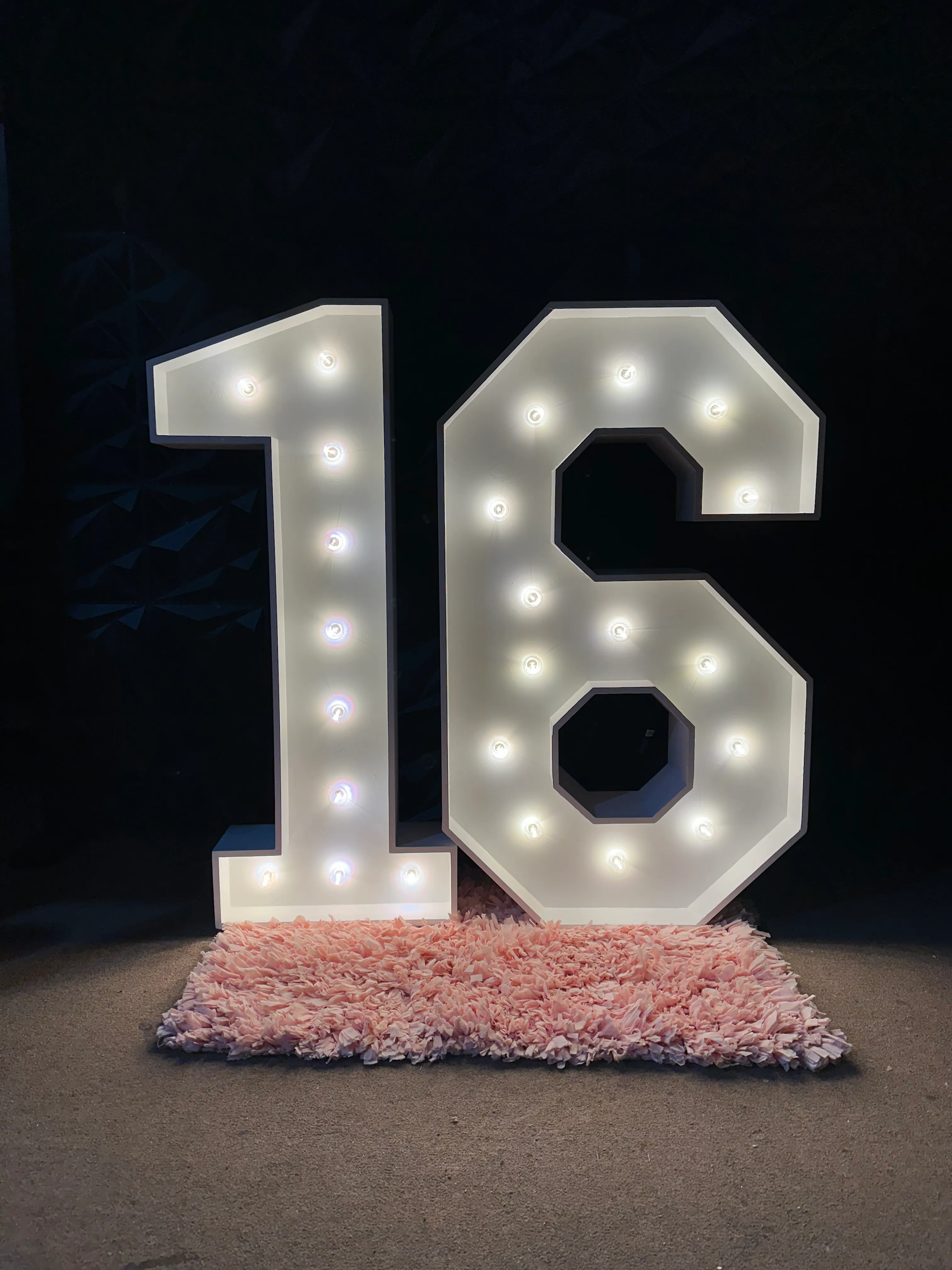 4FT Marquee #16