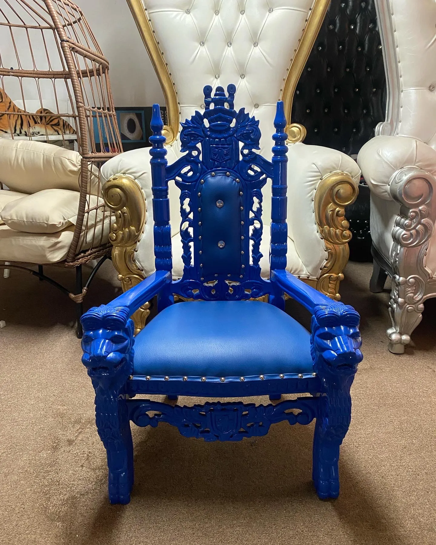 Kids Blue Throne 