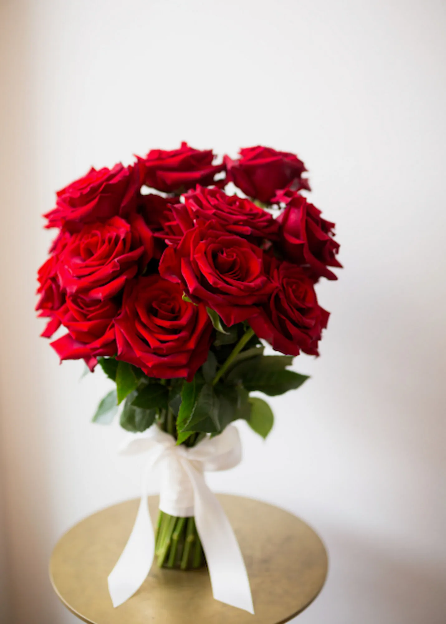 Classic Red Rose Wholesale Flower Bundle