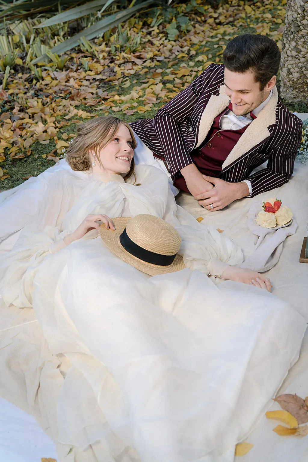 Couples luxe picnic